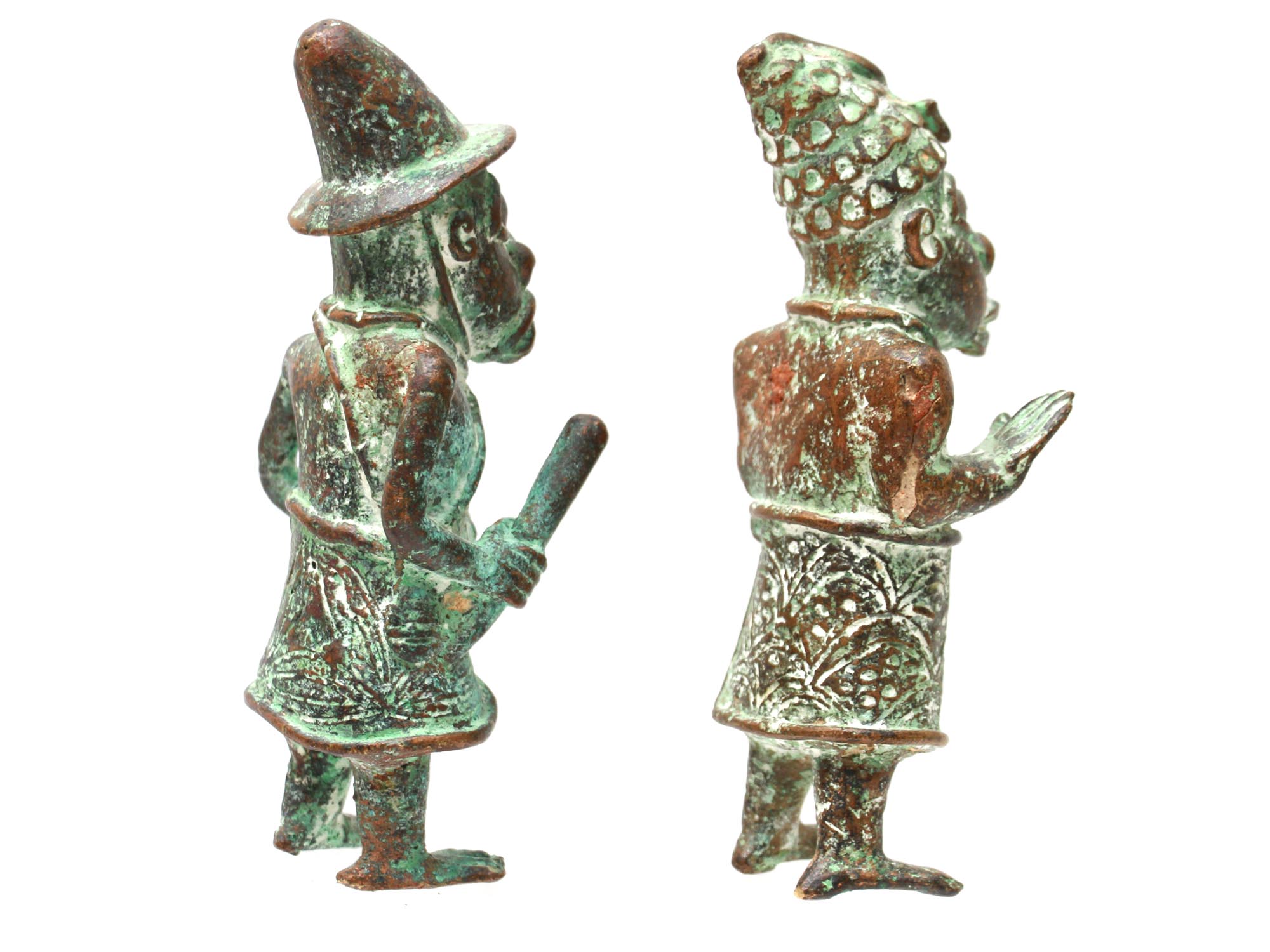 A PAIR OF AFRICAN BENIN BRONZE-CAST FIGURES PIC-2