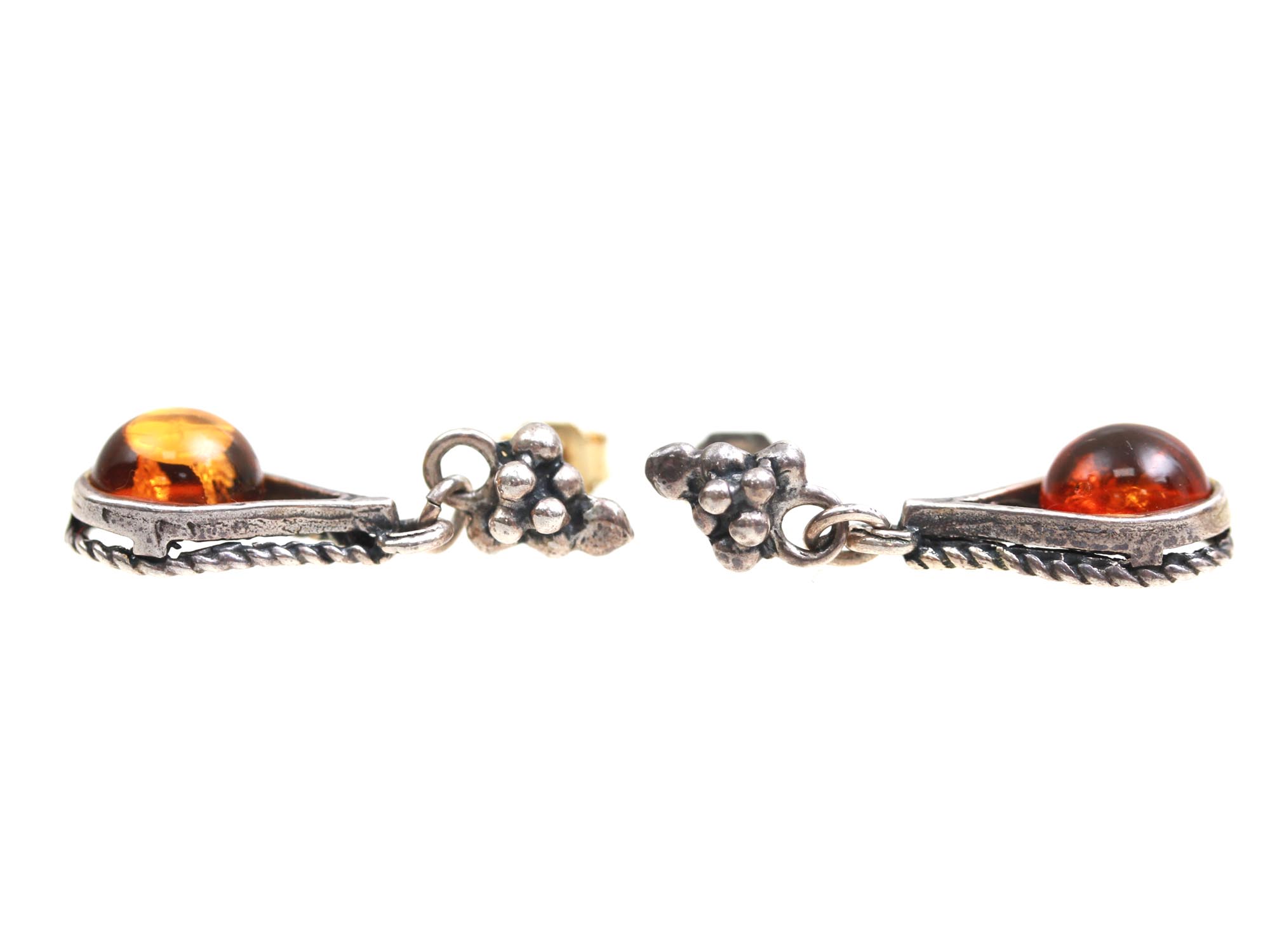 A JEWELRY SET OF AMBER & SILVER RINGS AND PENDANT PIC-4