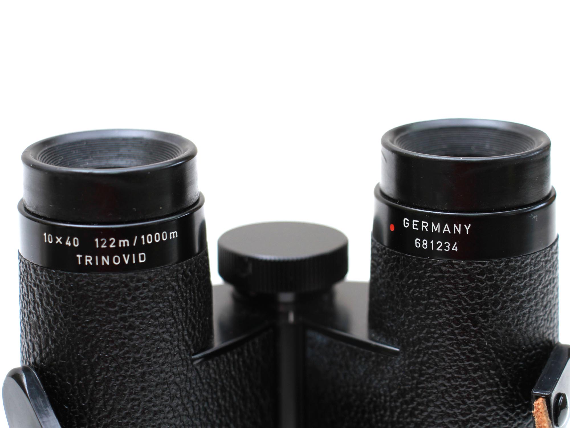 A PAIR OF VINTAGE E LEITZ WETZLAR BINOCULARS PIC-3