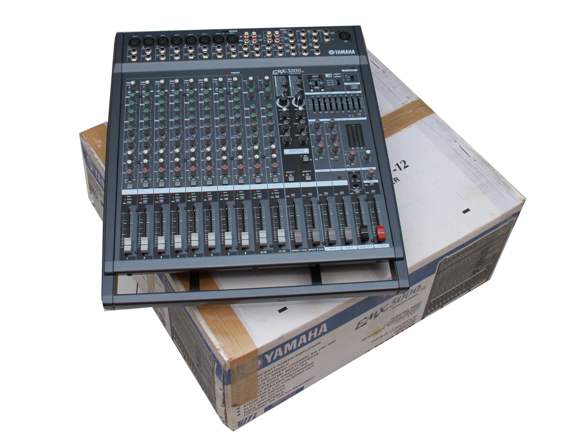 Lot 378 | A EMX 5000-12 YAMAHA POWERED MIXER Lot 378 | A EMX 5000-12 YAMAHA POWERED MIXER