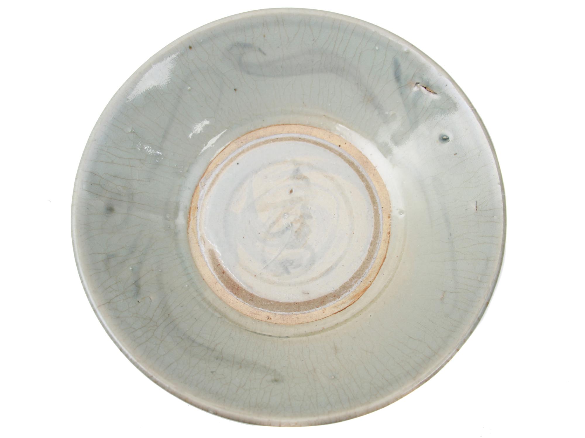 AN ANTIQUE CHINESE CELADON PLATE, 19TH C. PIC-0