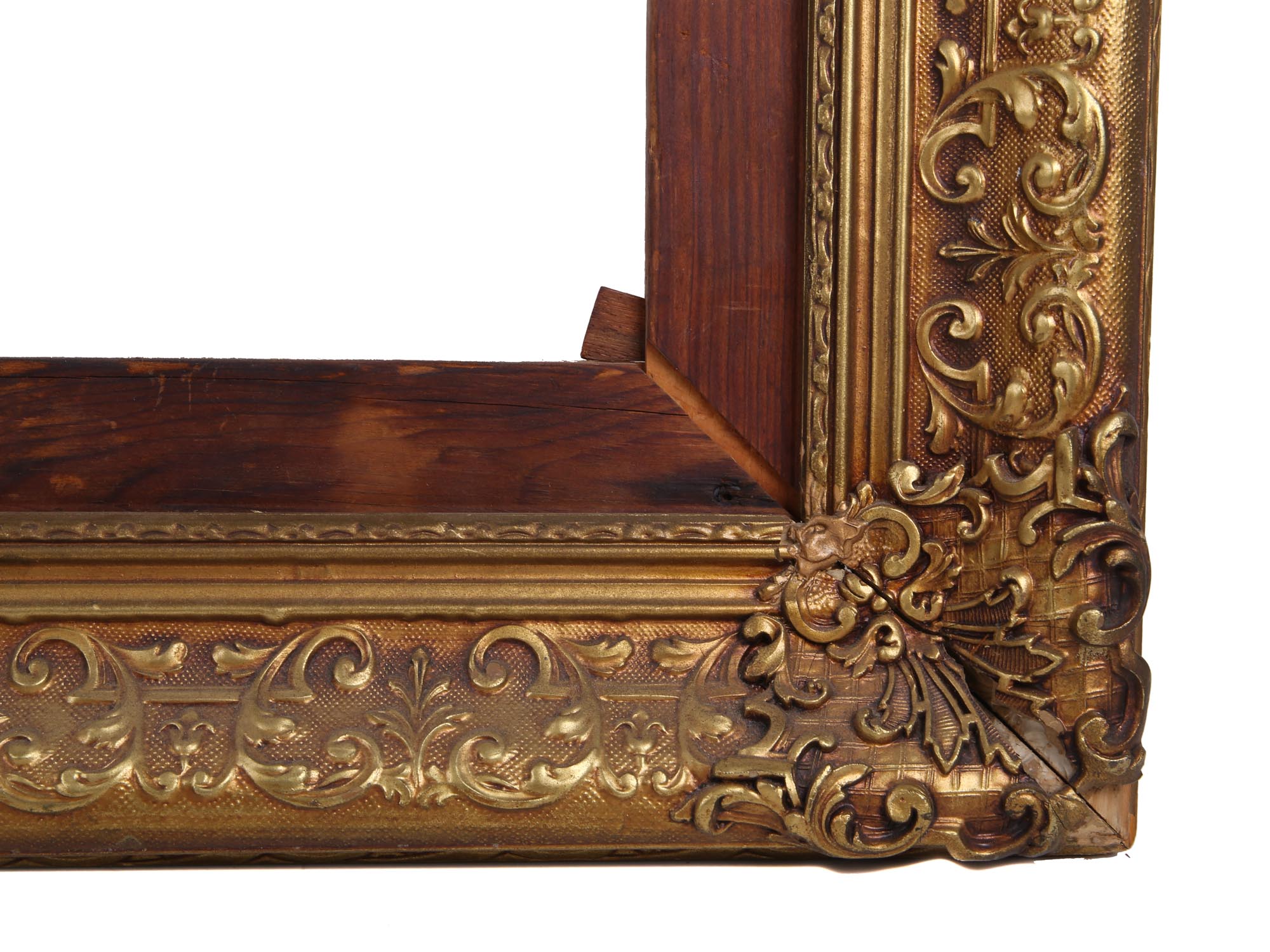 A LATE 19TH CENTURY RELIEF GILDED WOOD FRAME PIC-1