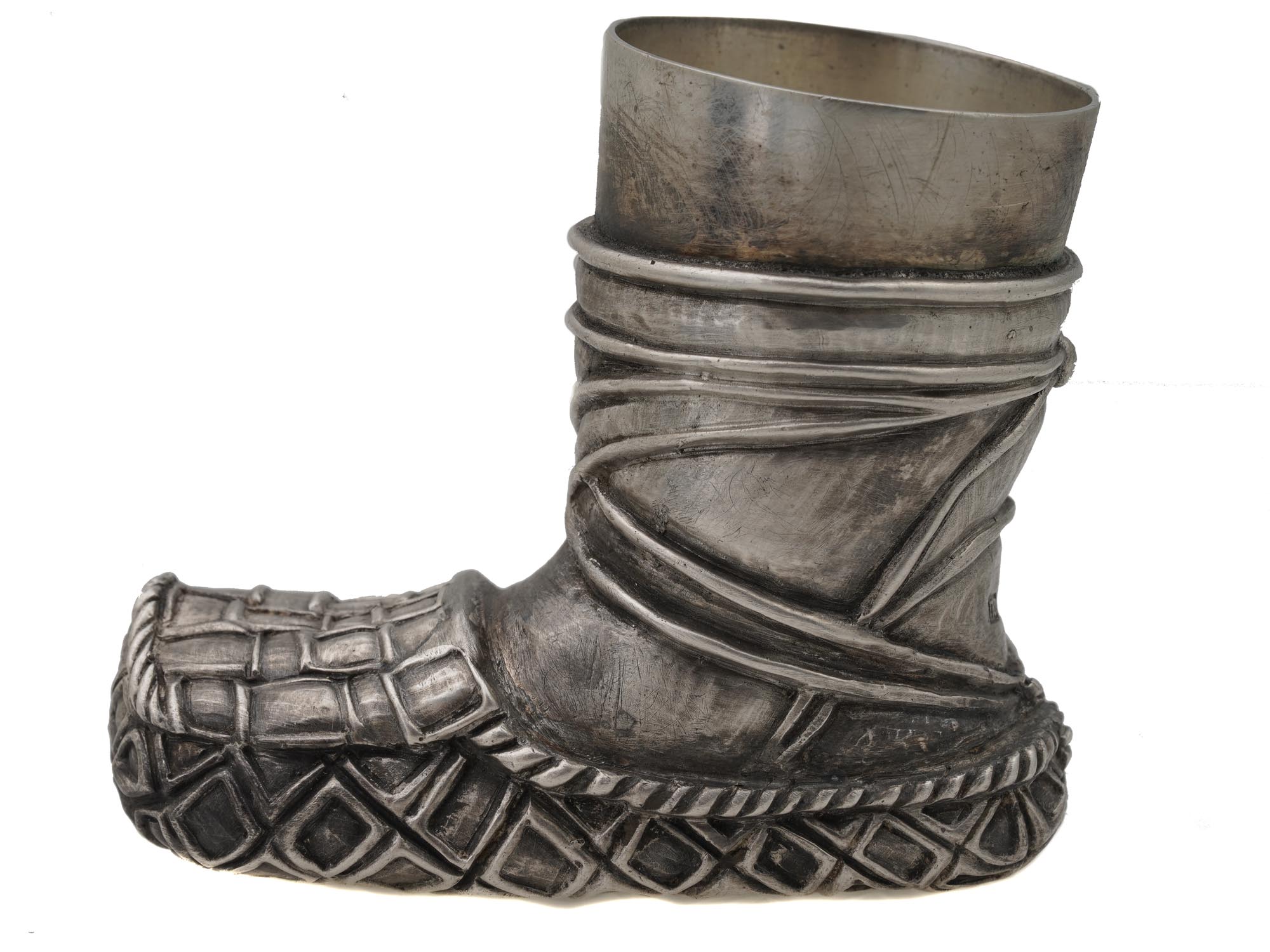 A RUSSIAN FIGURAL SILVER SHOT CUP BAST SHOE PIC-1