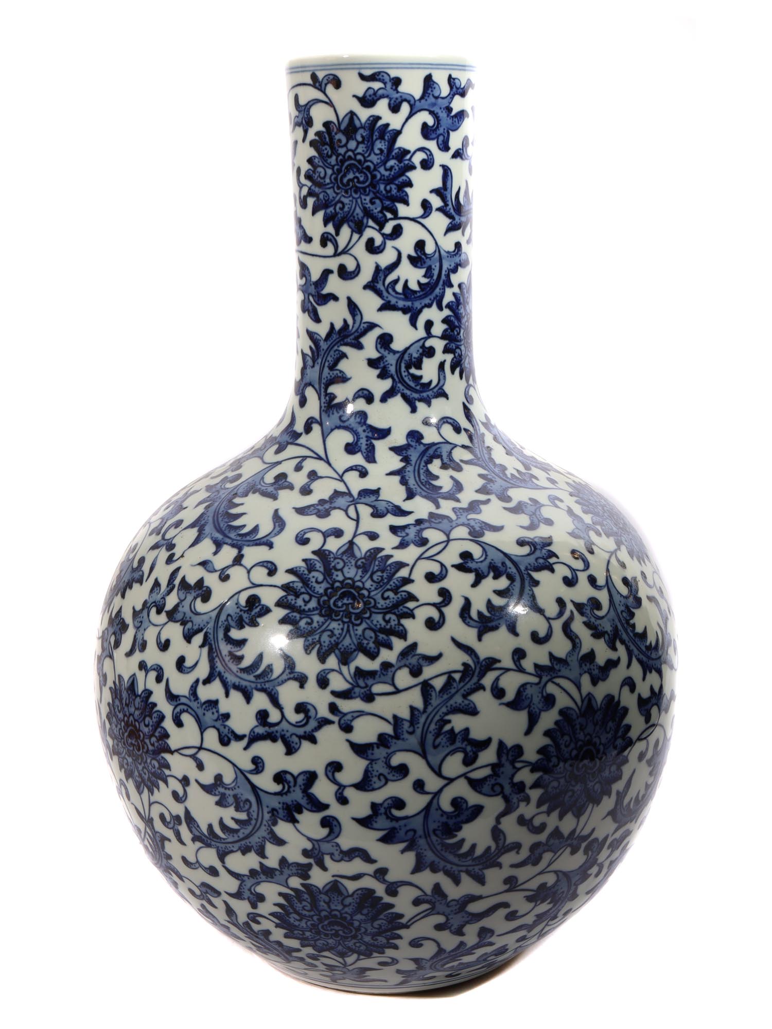 CHINESE BLUE & WHITE PORCELAIN VASE PIC-0