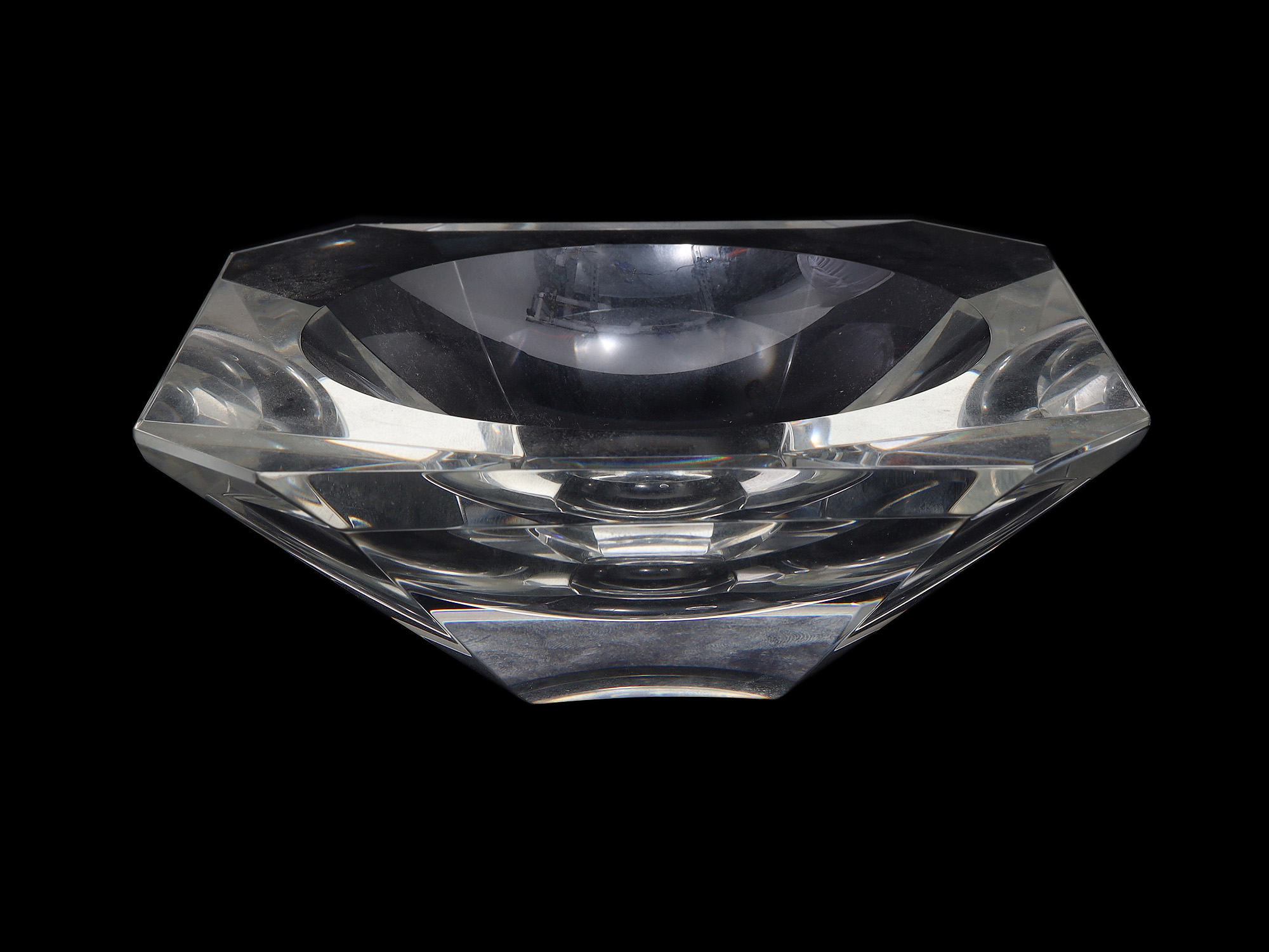 A VINTAGE SOVIET OCTAGONAL CRYSTAL ASHTRAY PIC-1