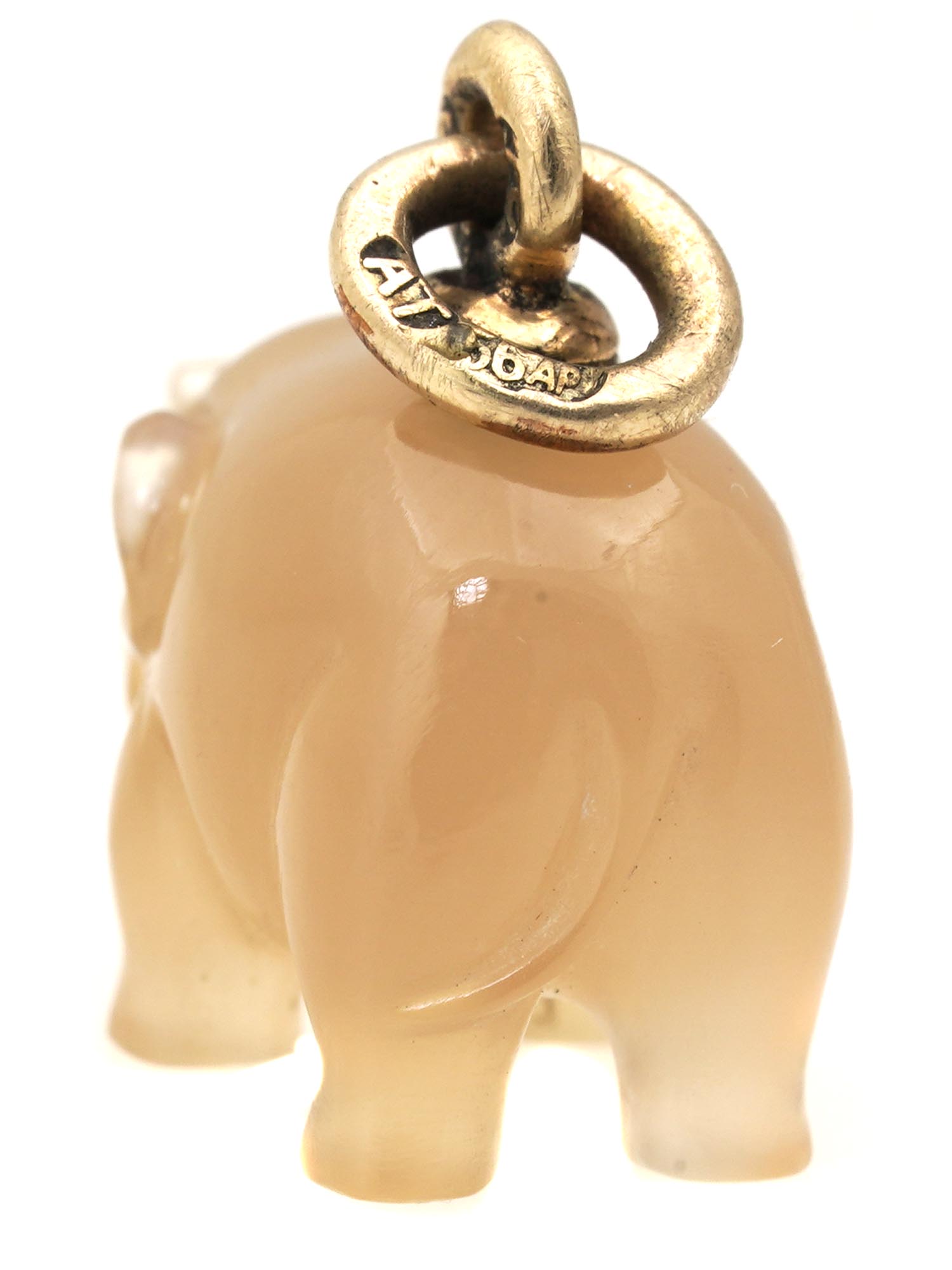 A RUSSIAN STONE CARVED ELEPHANT PENDANT WITH RUBY PIC-3