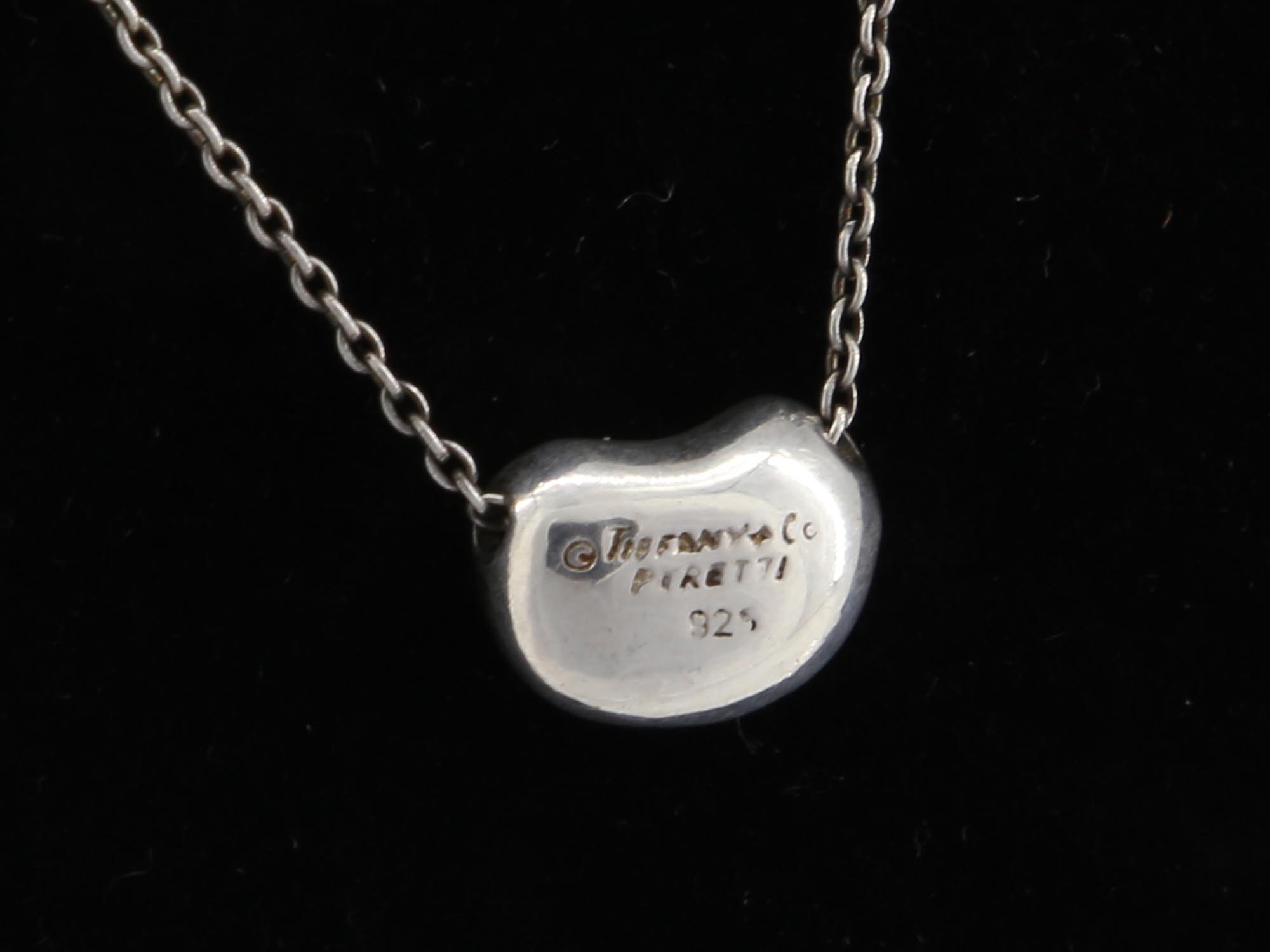 A TIFFANY & CO SILVER CHAIN NECKLACE BEAN PENDANT PIC-3