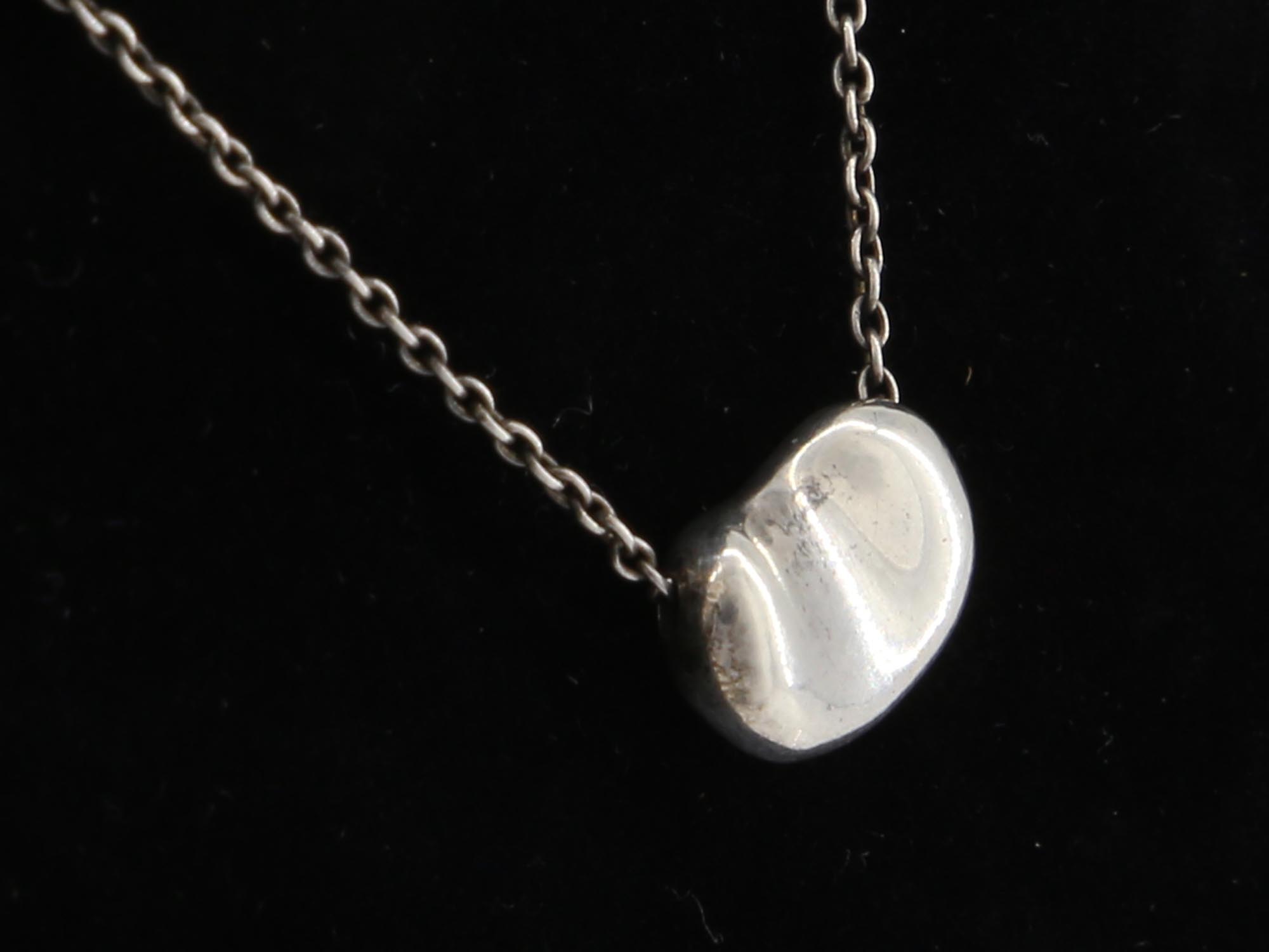 A TIFFANY & CO SILVER CHAIN NECKLACE BEAN PENDANT PIC-4