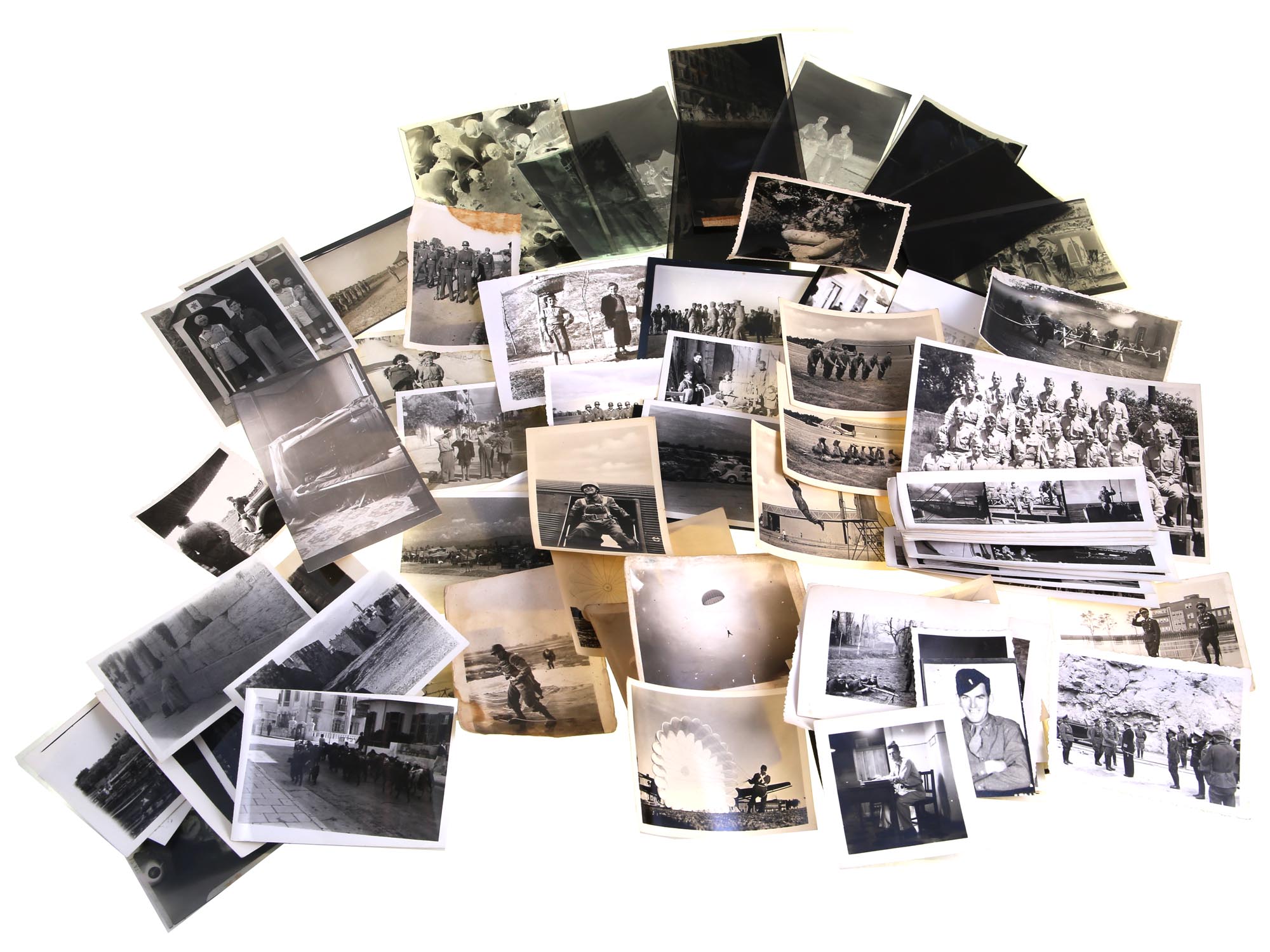 LARGE COLLECTION OF WWII ORIGINAL PHOTOS AND DOCS PIC-0