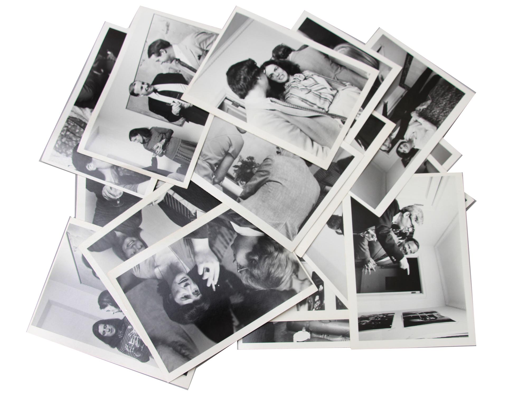 ANALOGUE BLACK AND WHITE PHOTOS BY MARTHA HOLMES PIC-2