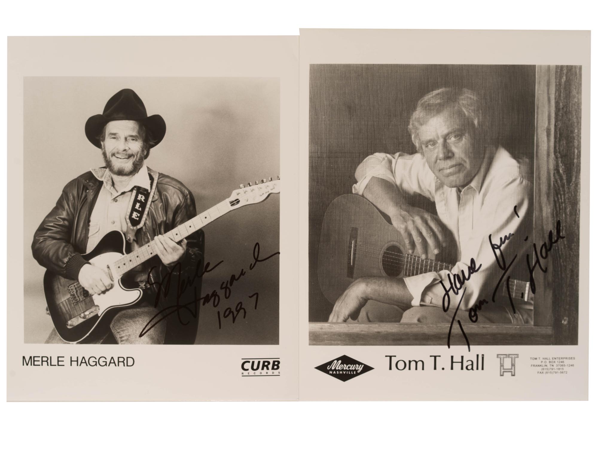 COUNTRY MUSIC CELEBRITIES SIGNED AUTOGRAPHS LOT PIC-1