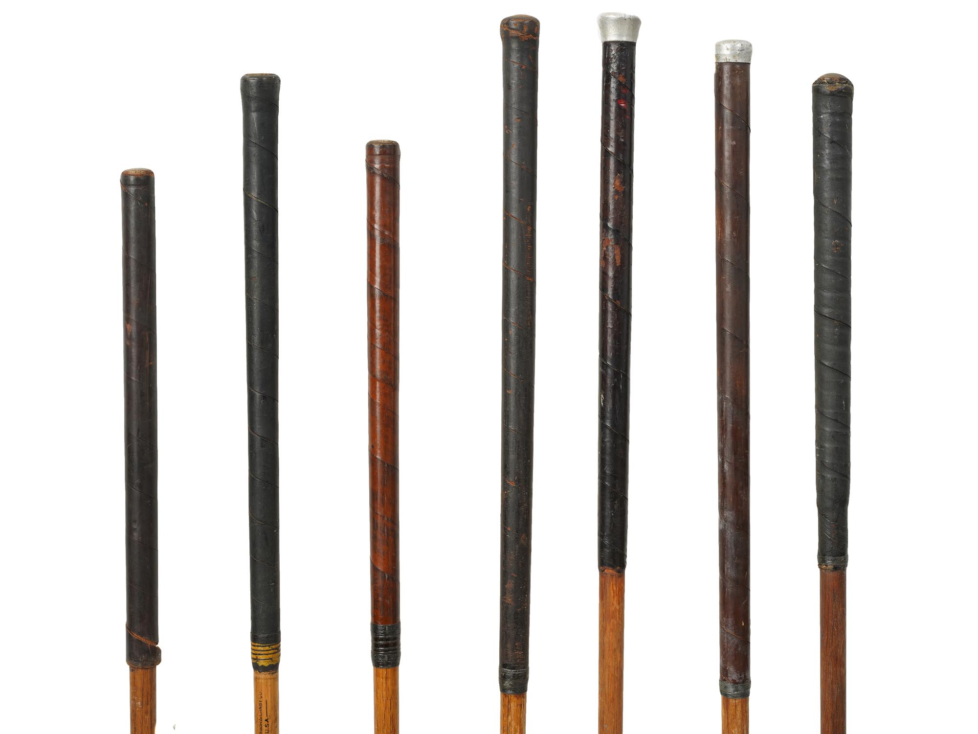 SEVEN VINTAGE GOLF CLUBS COLLECTION PIC-7