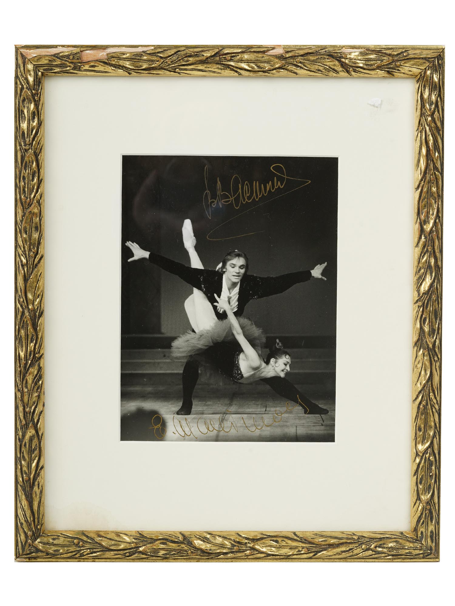 A VINTAGE SIGNED PHOTO OF RUSSIAN BALLET DANCERS PIC-0