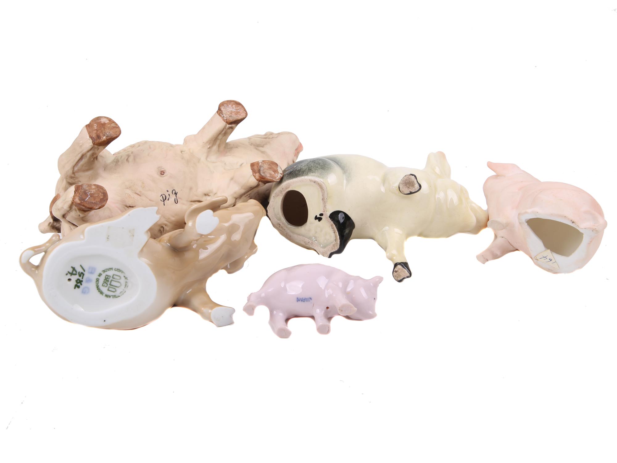 A COLLECTION OF VARIOUS PORCELAIN PIG FIGURINES PIC-5