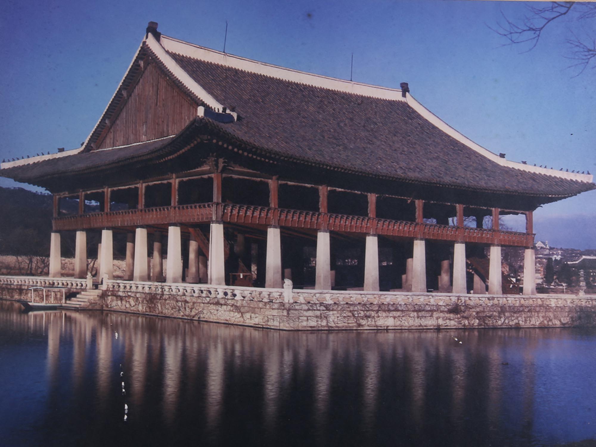 A KOREAN 1950S PHOTO BY THOM STELLINGER-SCOTT PIC-1