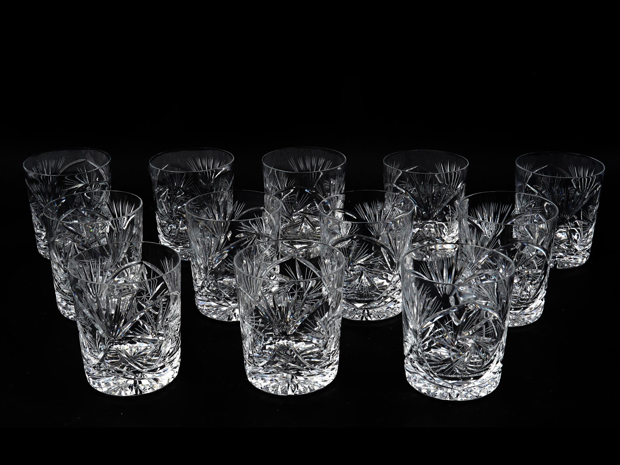 TWELVE VINTAGE CRYSTAL CUT GLASSES DRINK WARE SET PIC-0