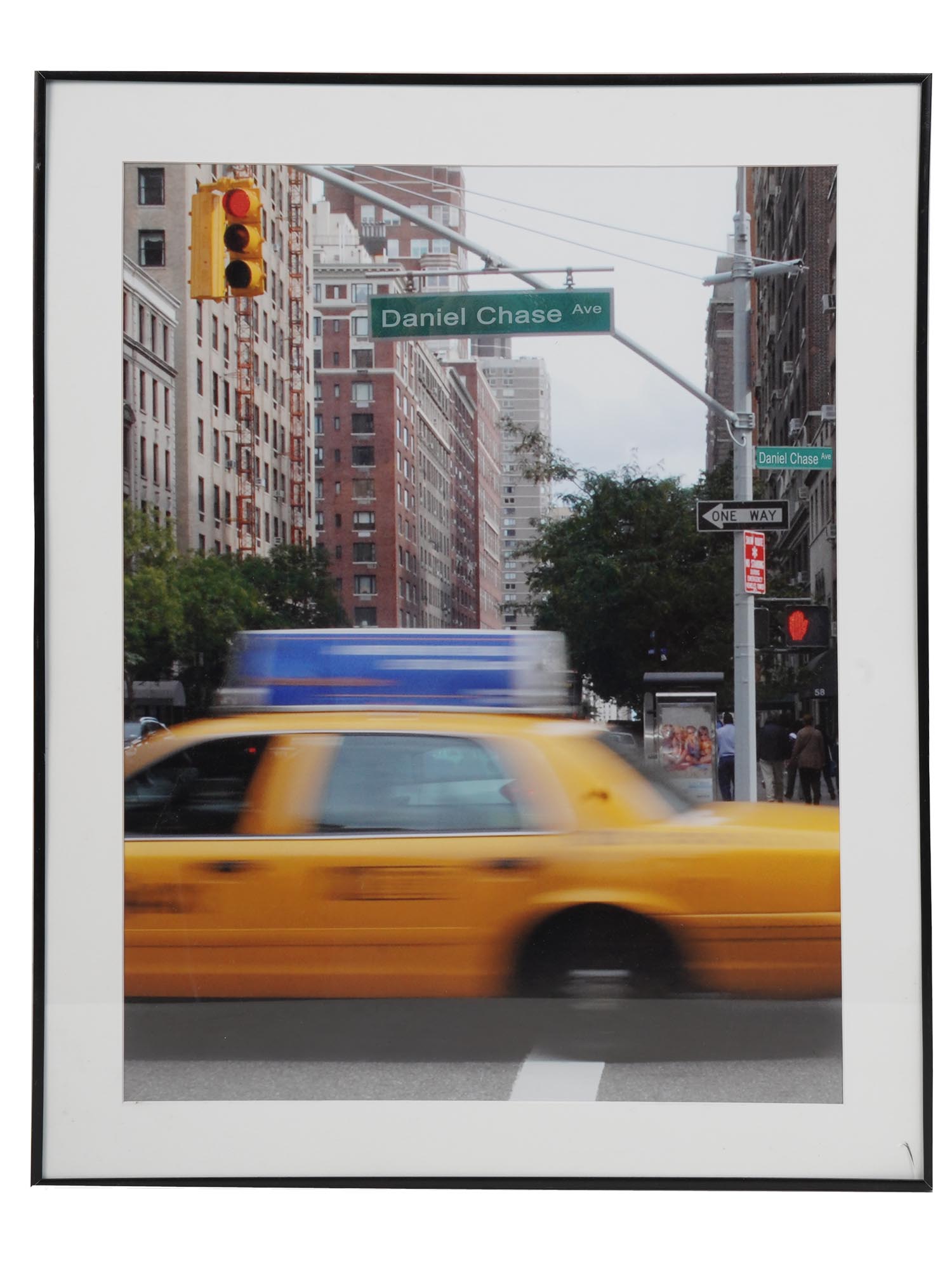 AMERICAN COLOR PHOTO NEW YORK AVENUE AND TAXI PIC-0