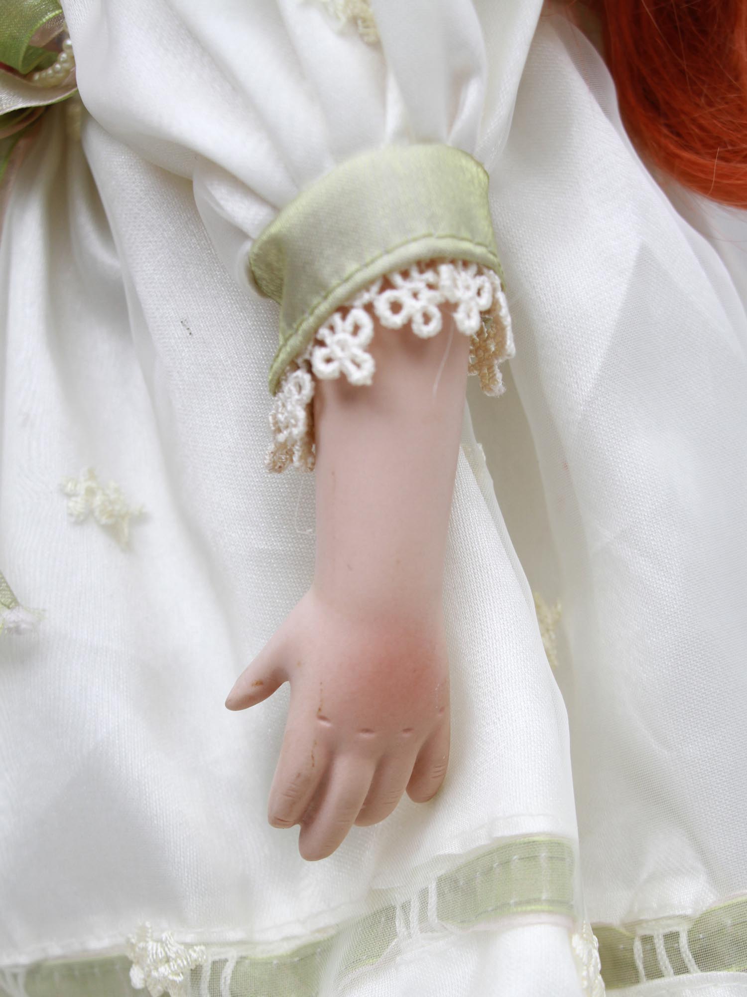 A EUROPEAN BISQUE PORCELAIN RED HAIRED DOLL PIC-8