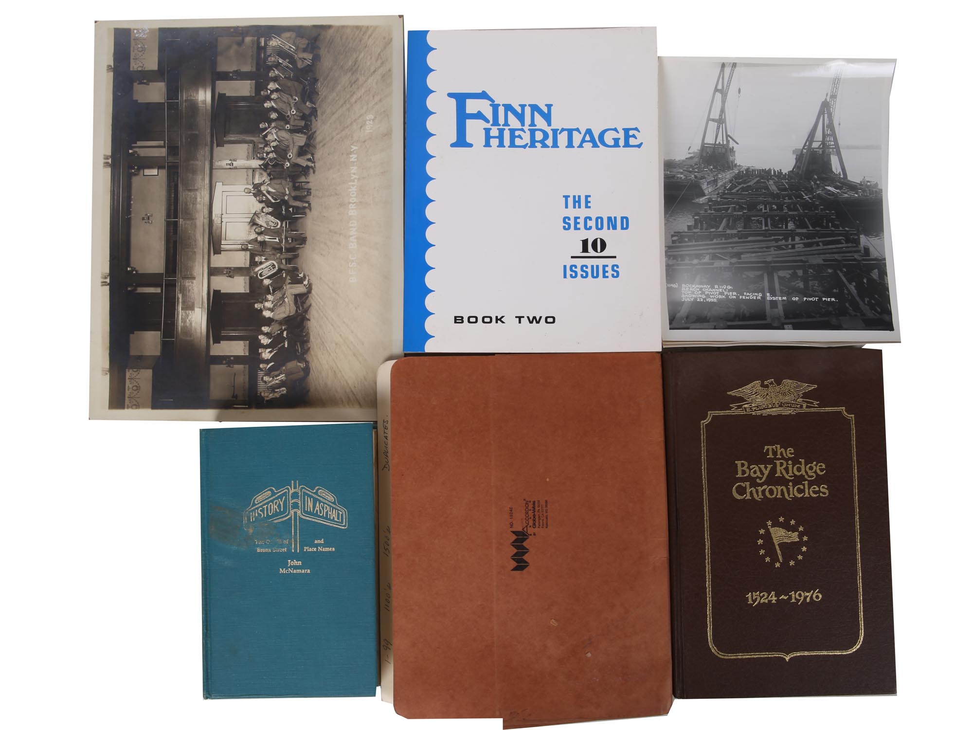 VINTAGE BOOKS AND PHOTOS ABOUT NYC LOCAL HISTORY PIC-1