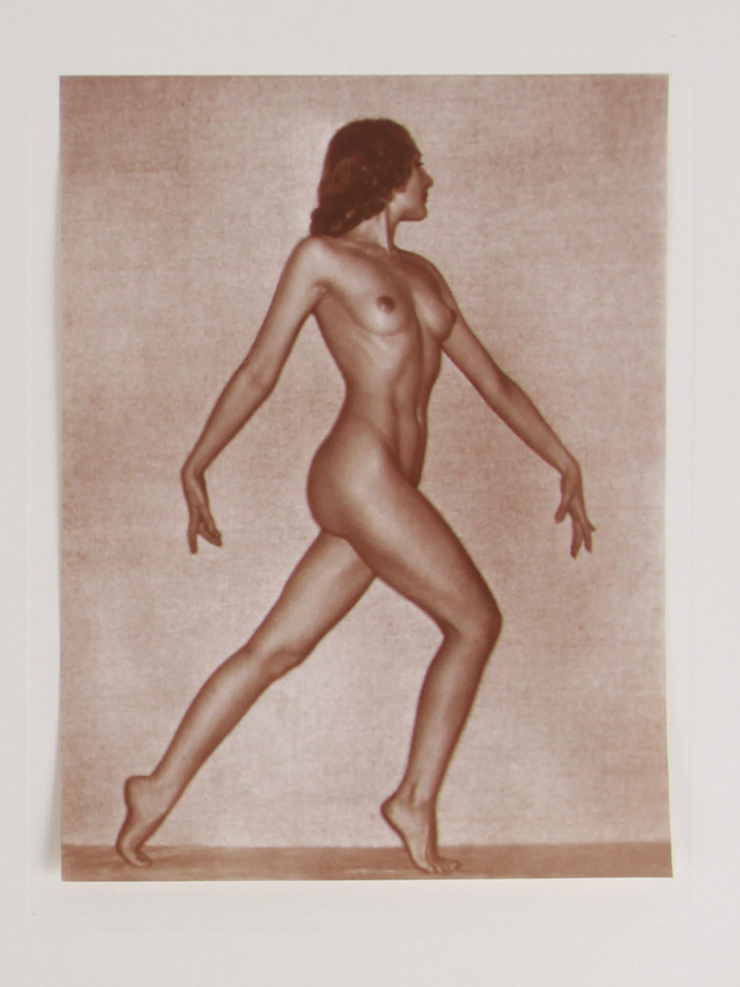 HELMUT NUTON LIKE FEMALE NUDE VINTAGE PHOTOGRAPH PIC-1