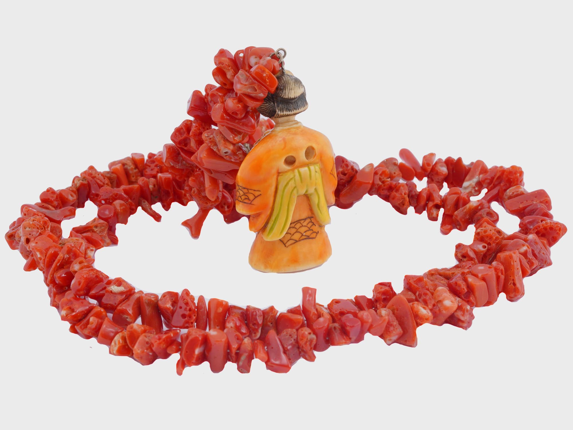 CHINESE RED CORAL NECKLACE WITH CARVED PENDANT PIC-2