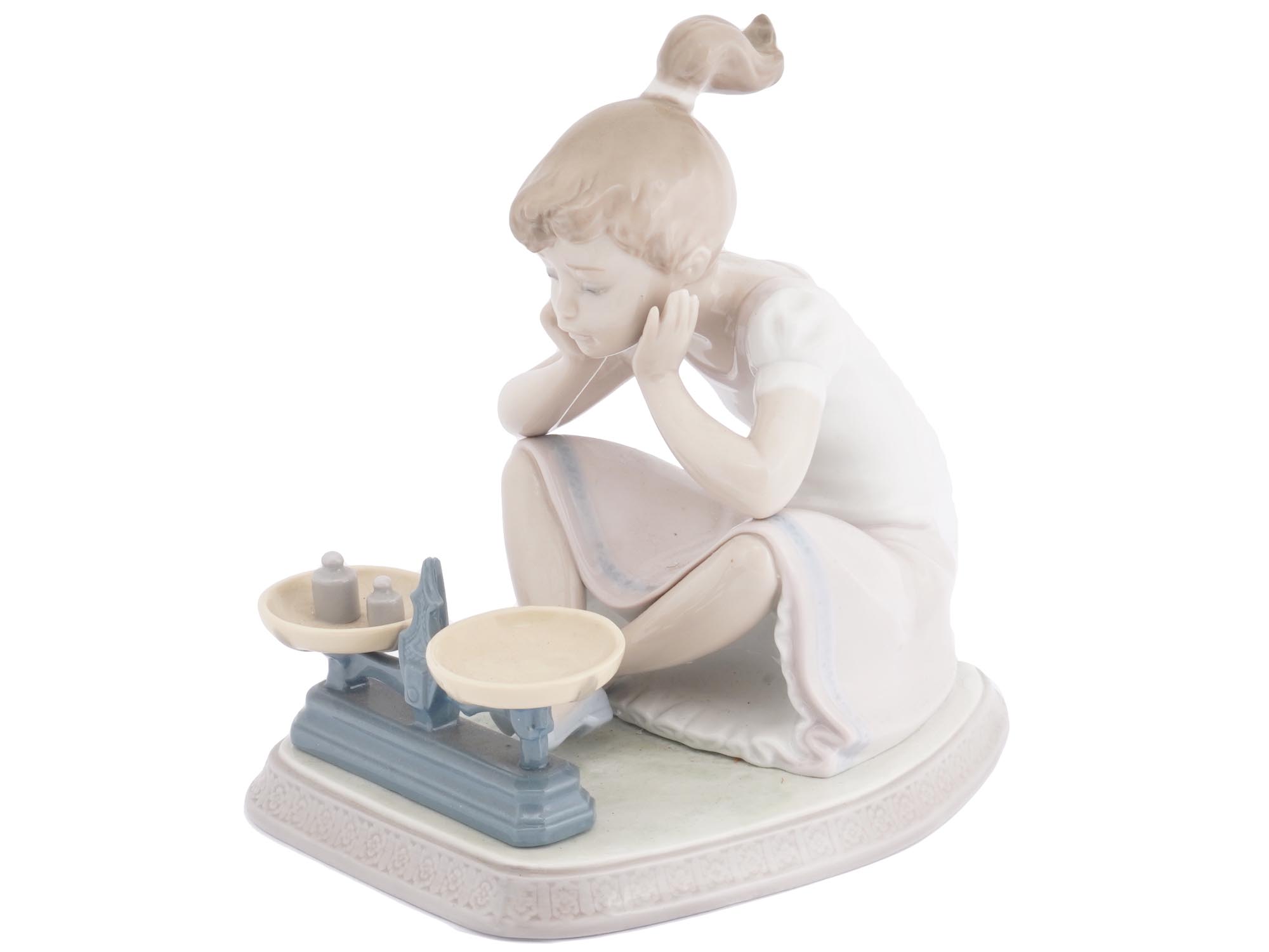 SPANISH LLADRO HAND MADE GIRL PORCELAIN FIGURINE PIC-0