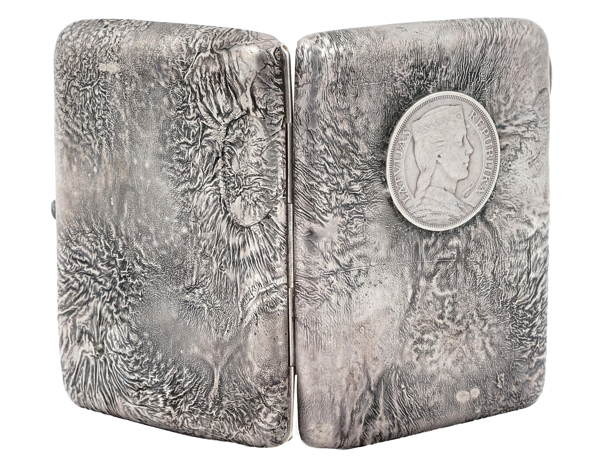 RUSSIAN SILVER CIGARETTE CASE WITH LATVIAN COIN PIC-3