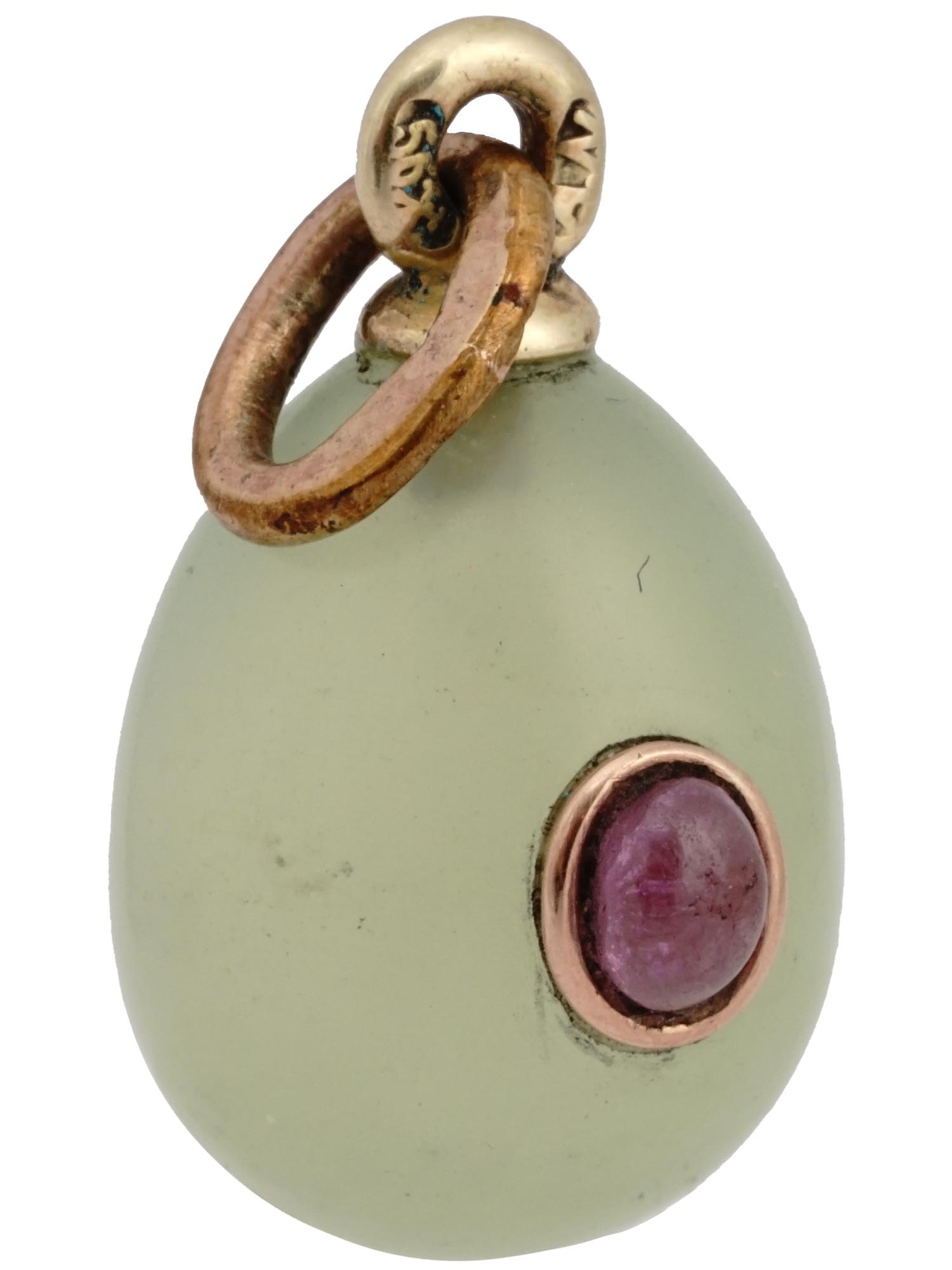 RUSSIAN GOLD CARVED BAVENITE RUBY EGG PENDANT PIC-0