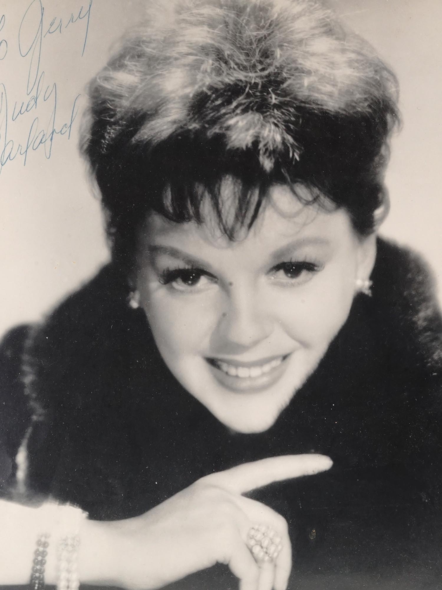 FRAMED PHOTOGRAPH OF JUDY GARLAND WITH AUTOGRAPH PIC-1