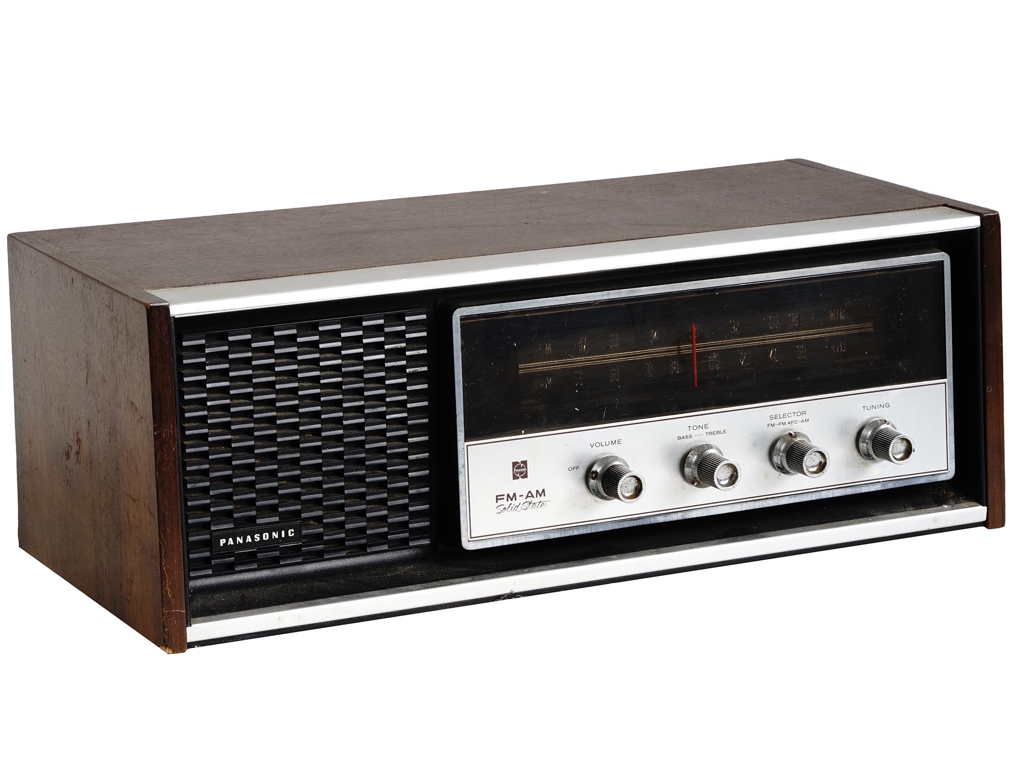 Lot 692 | VINTAGE 1970 PANASONIC JAPAN AM FM RADIO RE-7369