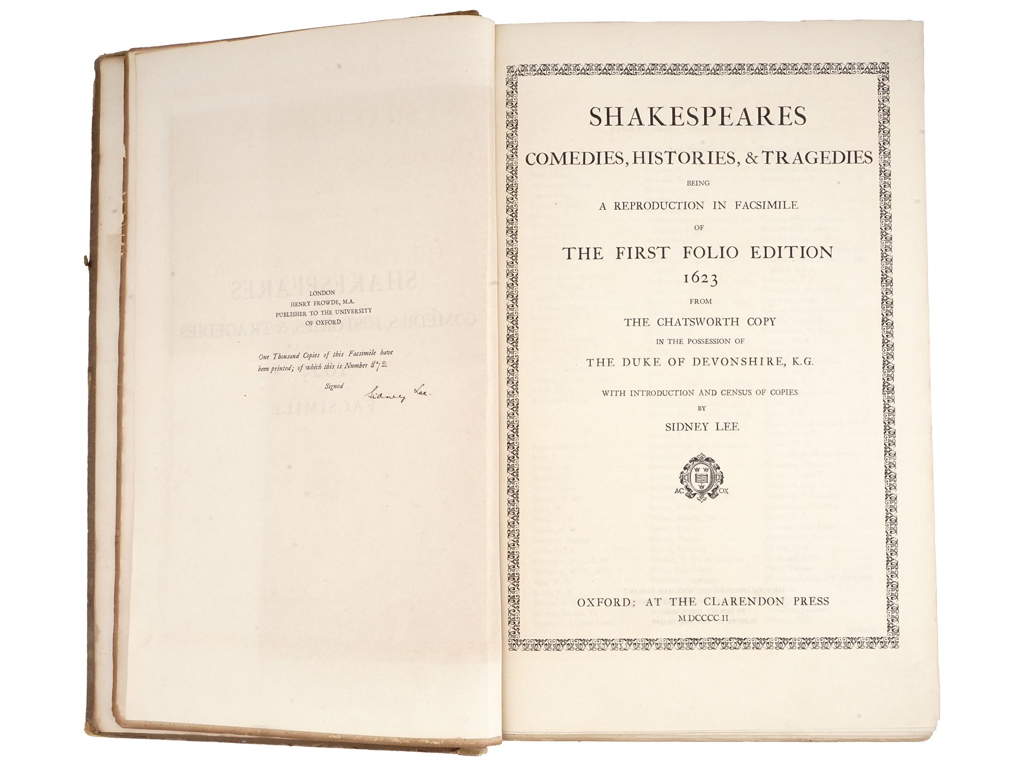 ANTIQUE 1902 FACSIMILE BOOK OF SHAKESPEARES WORK PIC-6