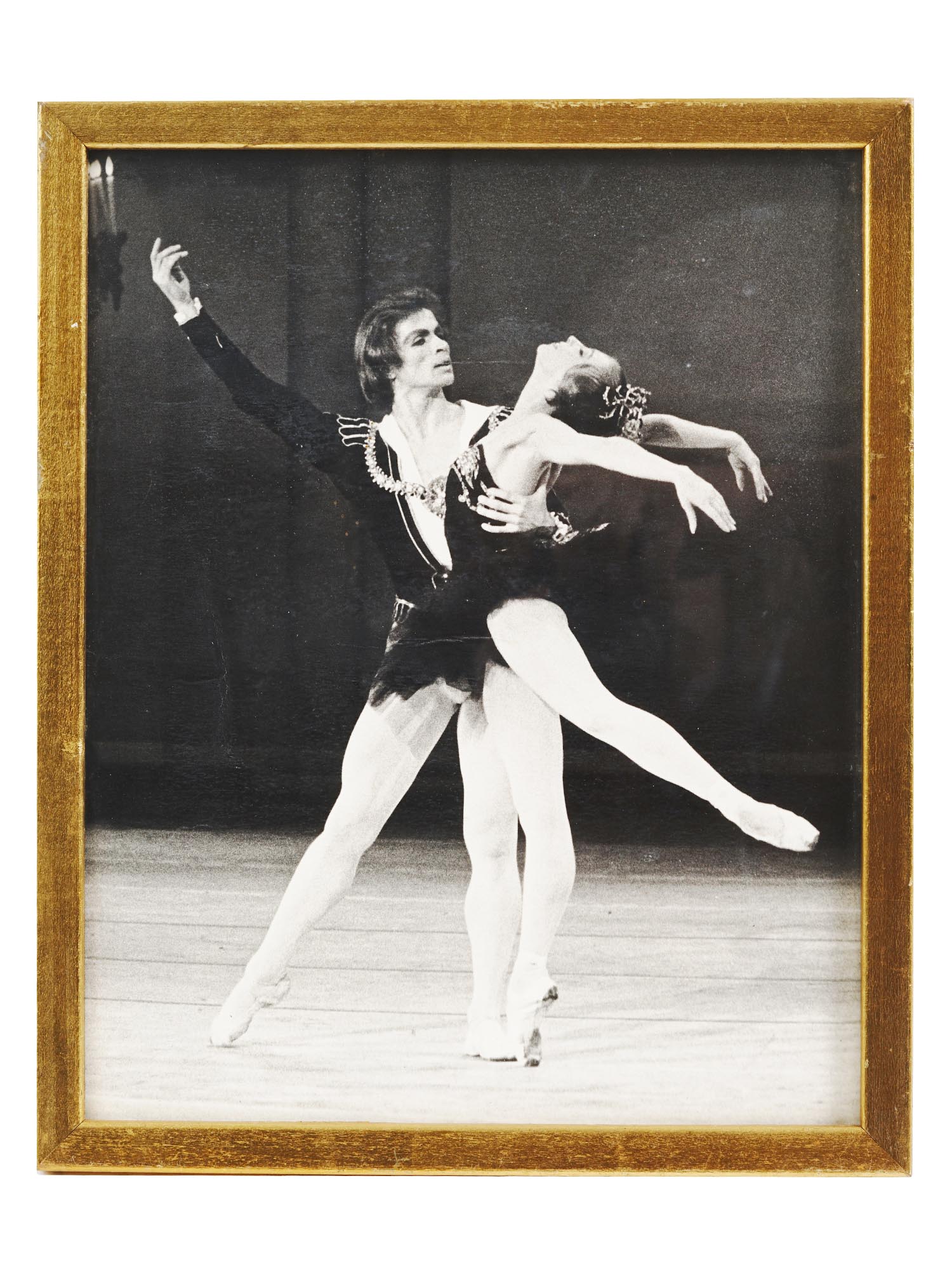 VINTAGE BLACK AND WHITE PHOTOS NUREYEV AND MORE PIC-1