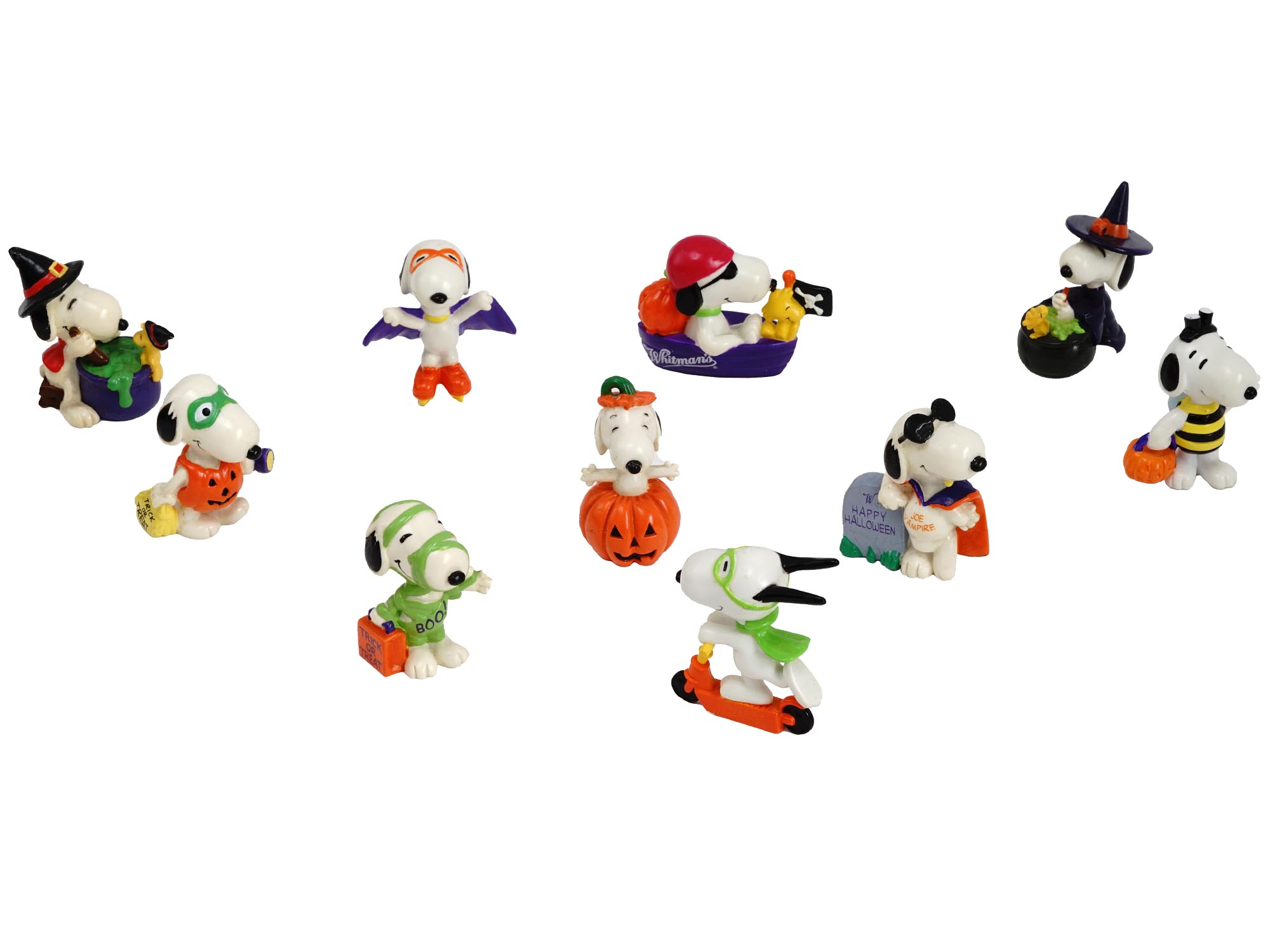 FULL HALLOWEEN SNOOPY COLLECTION W DISPLAY CASE PIC-1