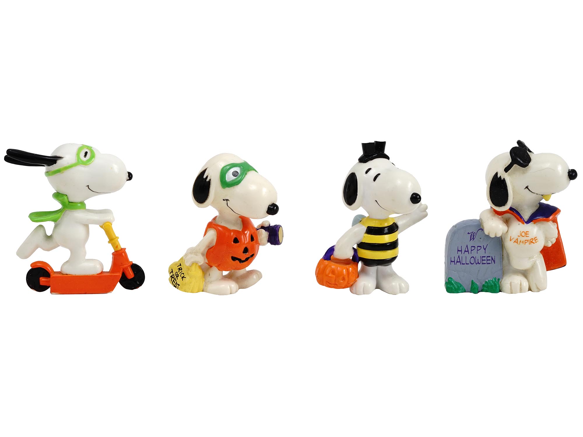 FULL HALLOWEEN SNOOPY COLLECTION W DISPLAY CASE PIC-2