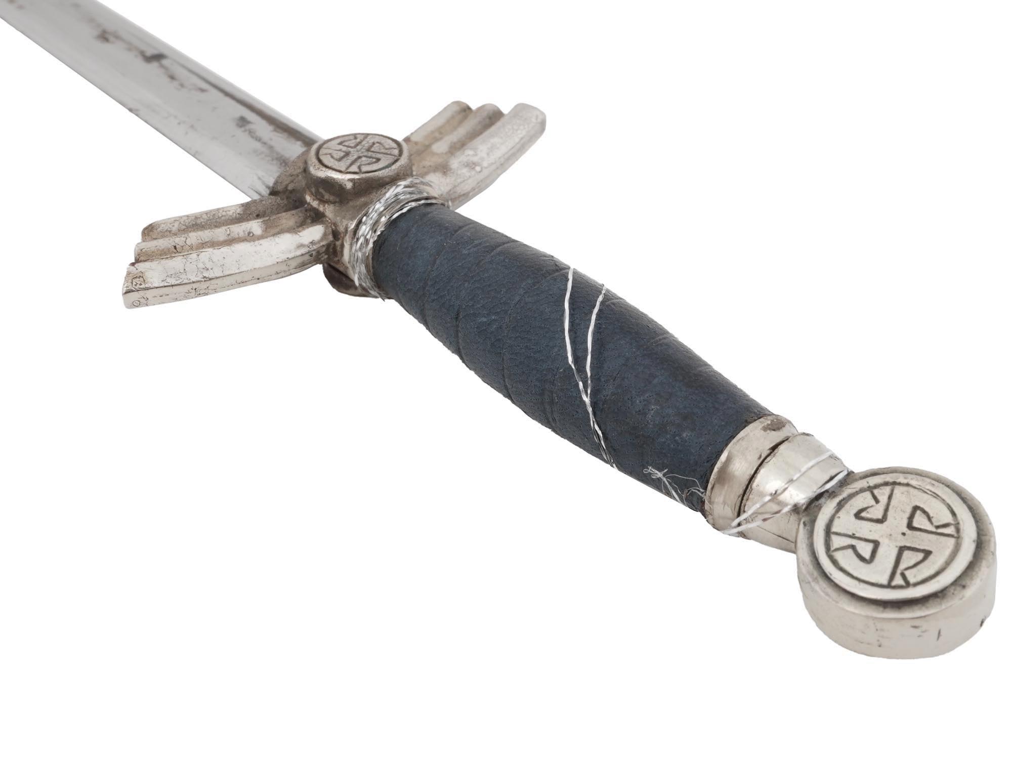 MINIATURE WWII GERMAN LUFTWAFFE OFFICERS SWORD PIC-5