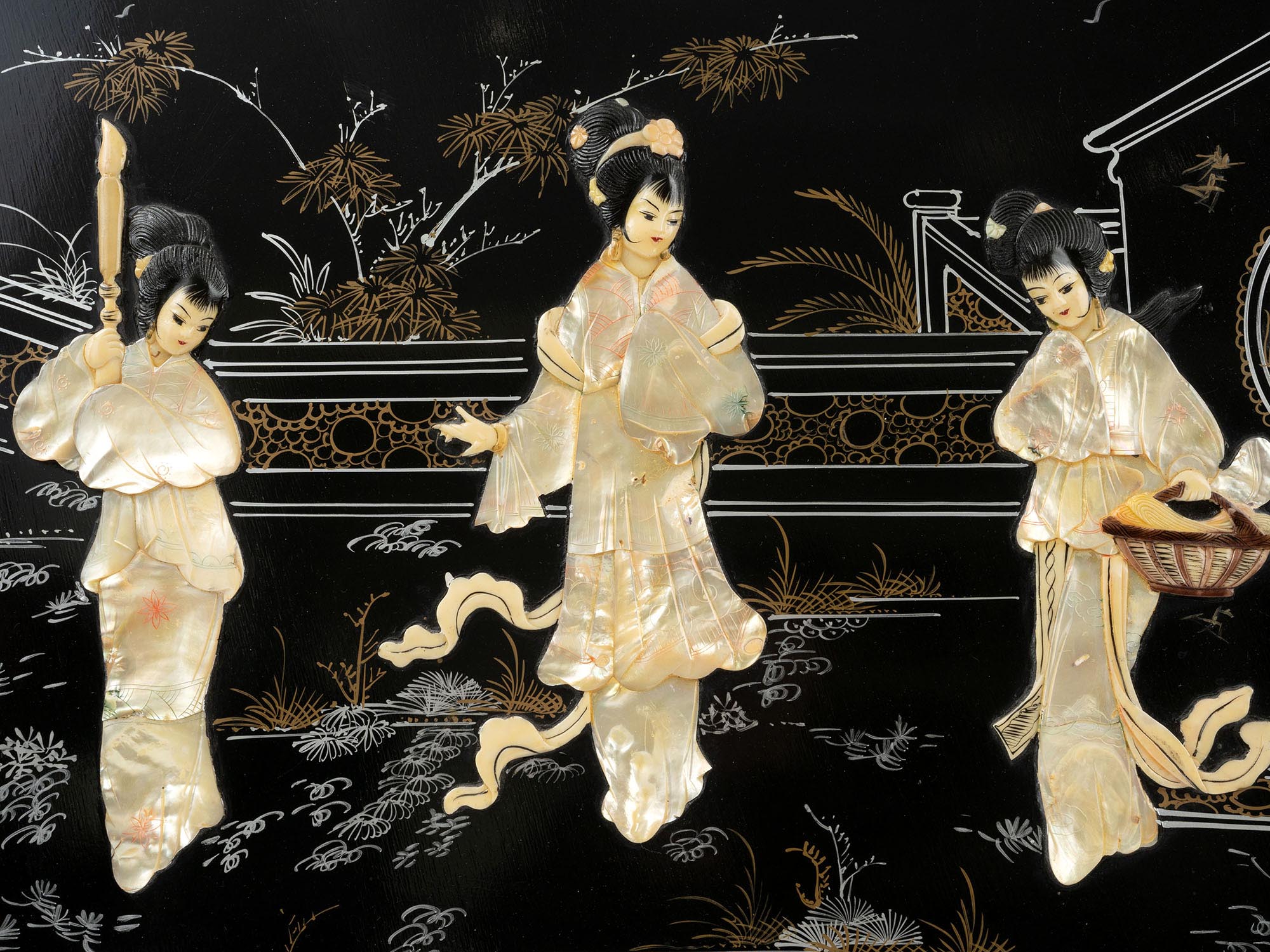 CHINESE MACAU LACQUERED MOTHER OF PEARL PANELS PIC-3