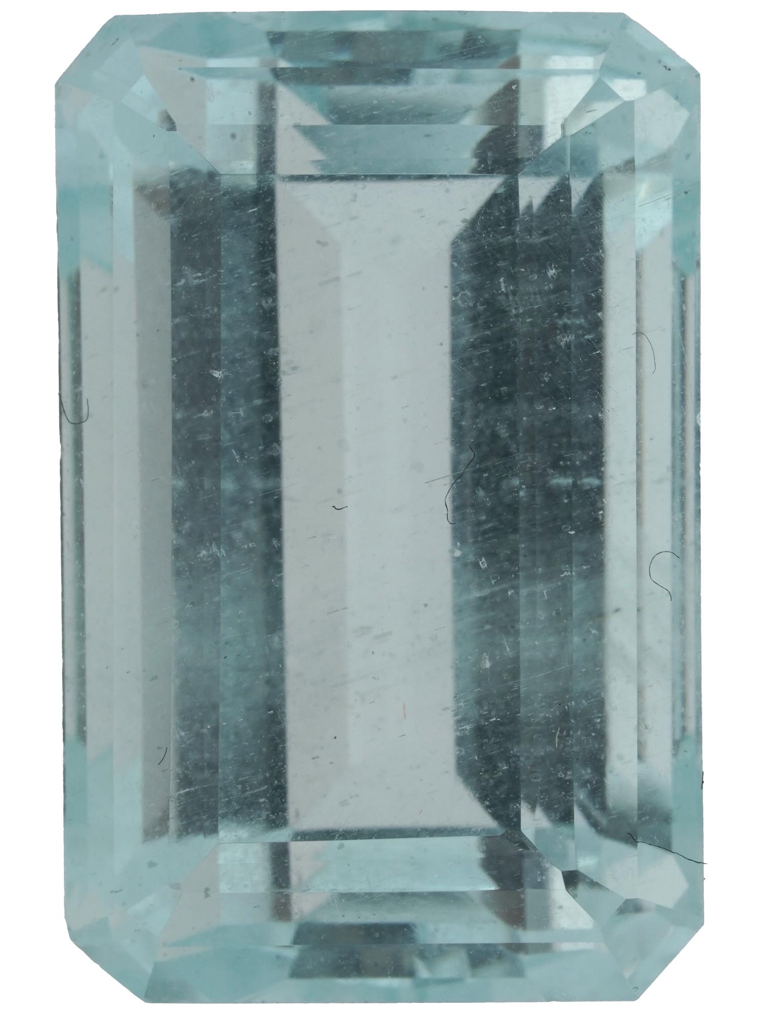 30 CARAT EMERALD CUT AQUAMARINE GEMSTONE PIC-0