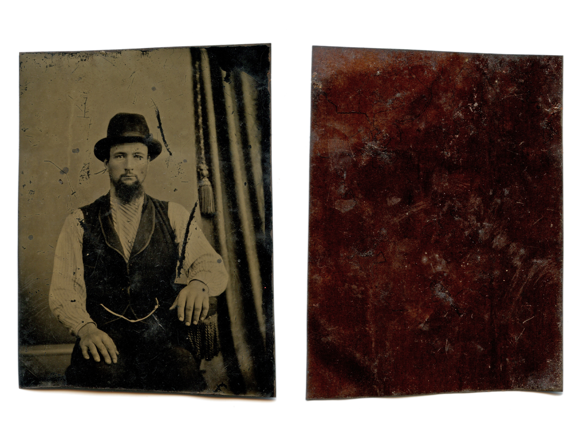 ANTIQUE VICTORIAN ERA MEMENTO PHOTOS TINTYPE PIC-1