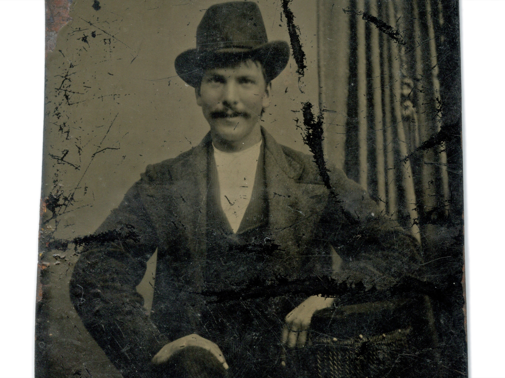 ANTIQUE VICTORIAN ERA MEMENTO PHOTOS TINTYPE PIC-8