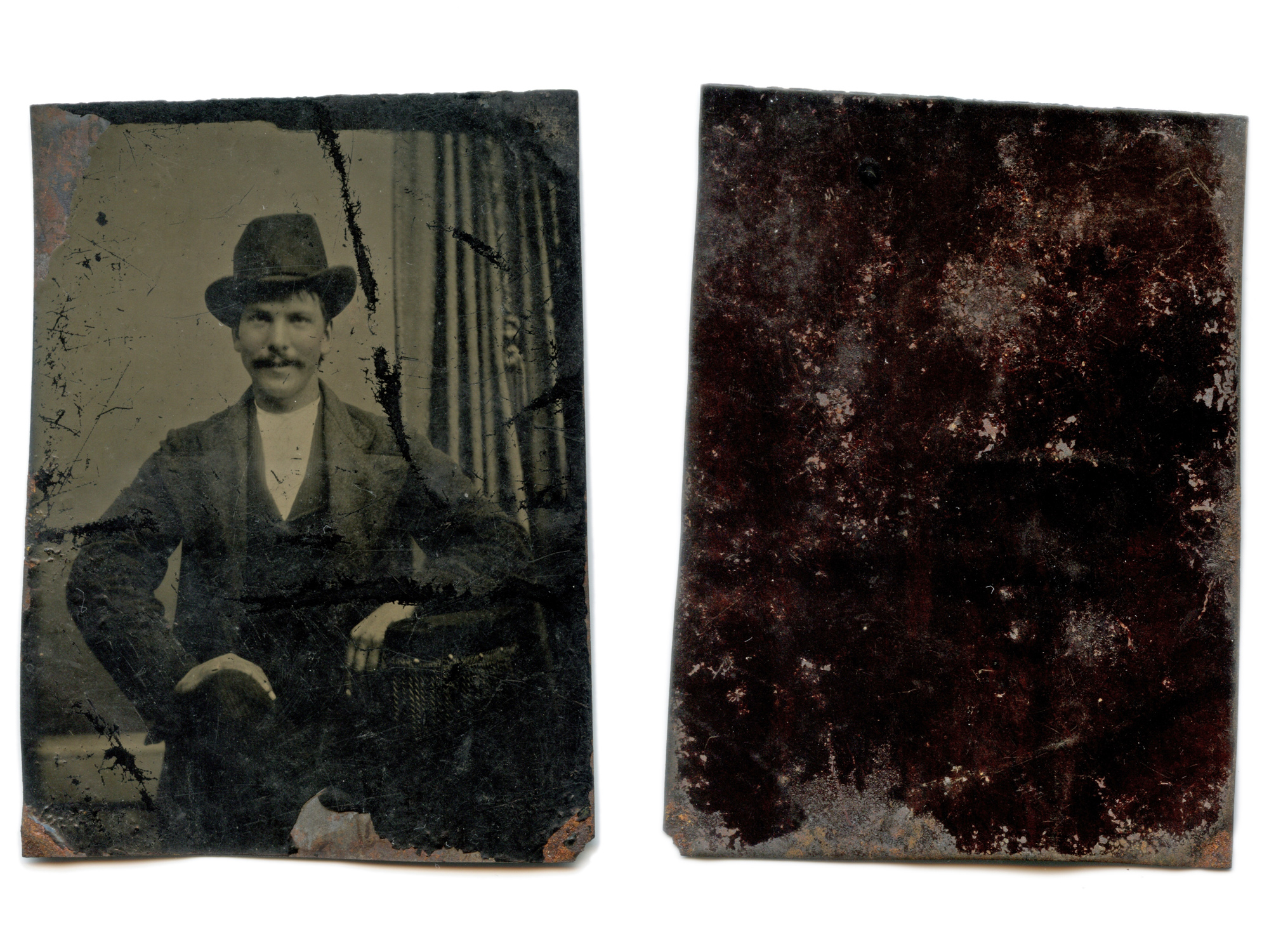 ANTIQUE VICTORIAN ERA MEMENTO PHOTOS TINTYPE PIC-4