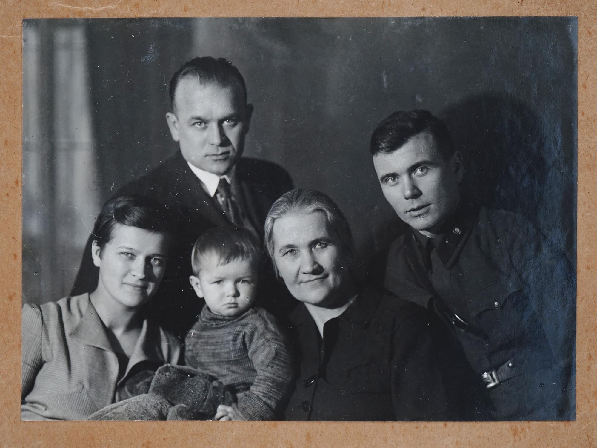 1930S SOVIET MILITARY DOCTORS GRADUATION ALBUM PIC-8