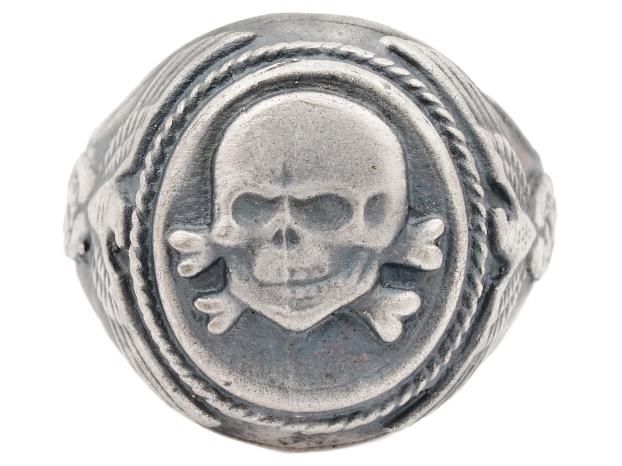 WWII NAZI GERMAN WAFFEN SS TOTENKOPF SILVER RING PIC-1