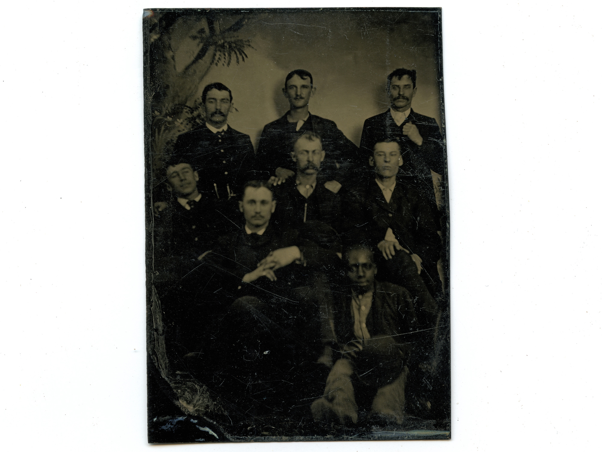 ANTIQUE 1860S TINTYPE PHOTO FRONTIERSMEN VETERANS PIC-0