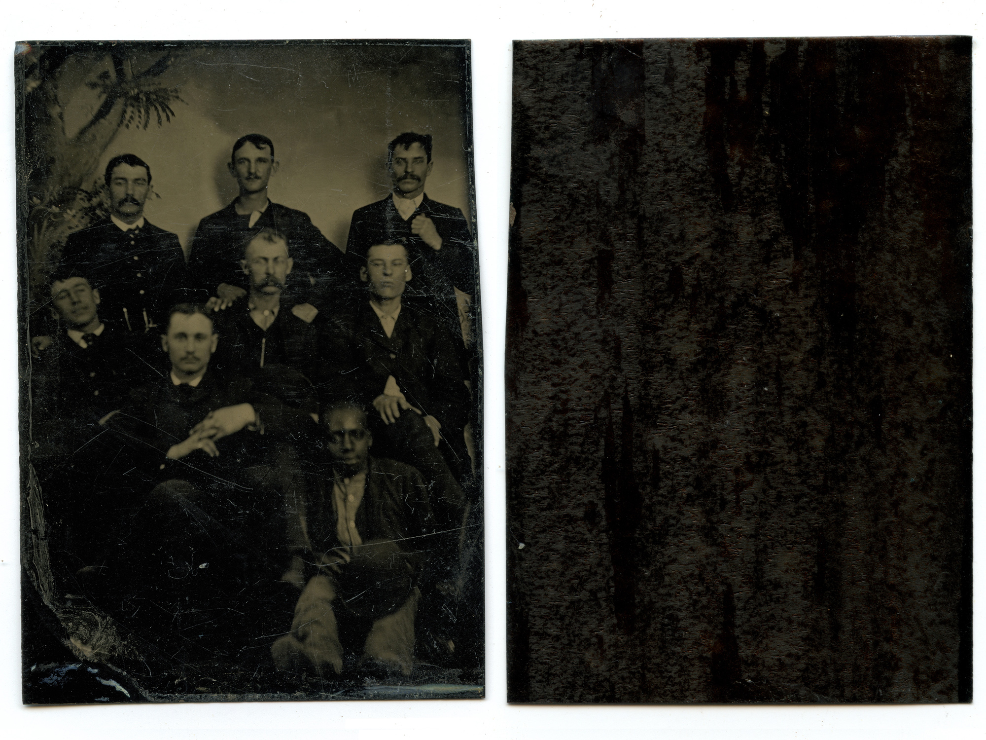 ANTIQUE 1860S TINTYPE PHOTO FRONTIERSMEN VETERANS PIC-4