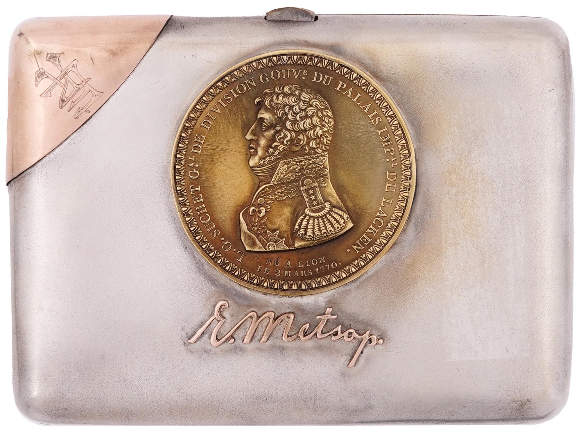 RUSSIAN SILVER AND GOLD CIGARETTE CASE WITH MEDAL PIC-0