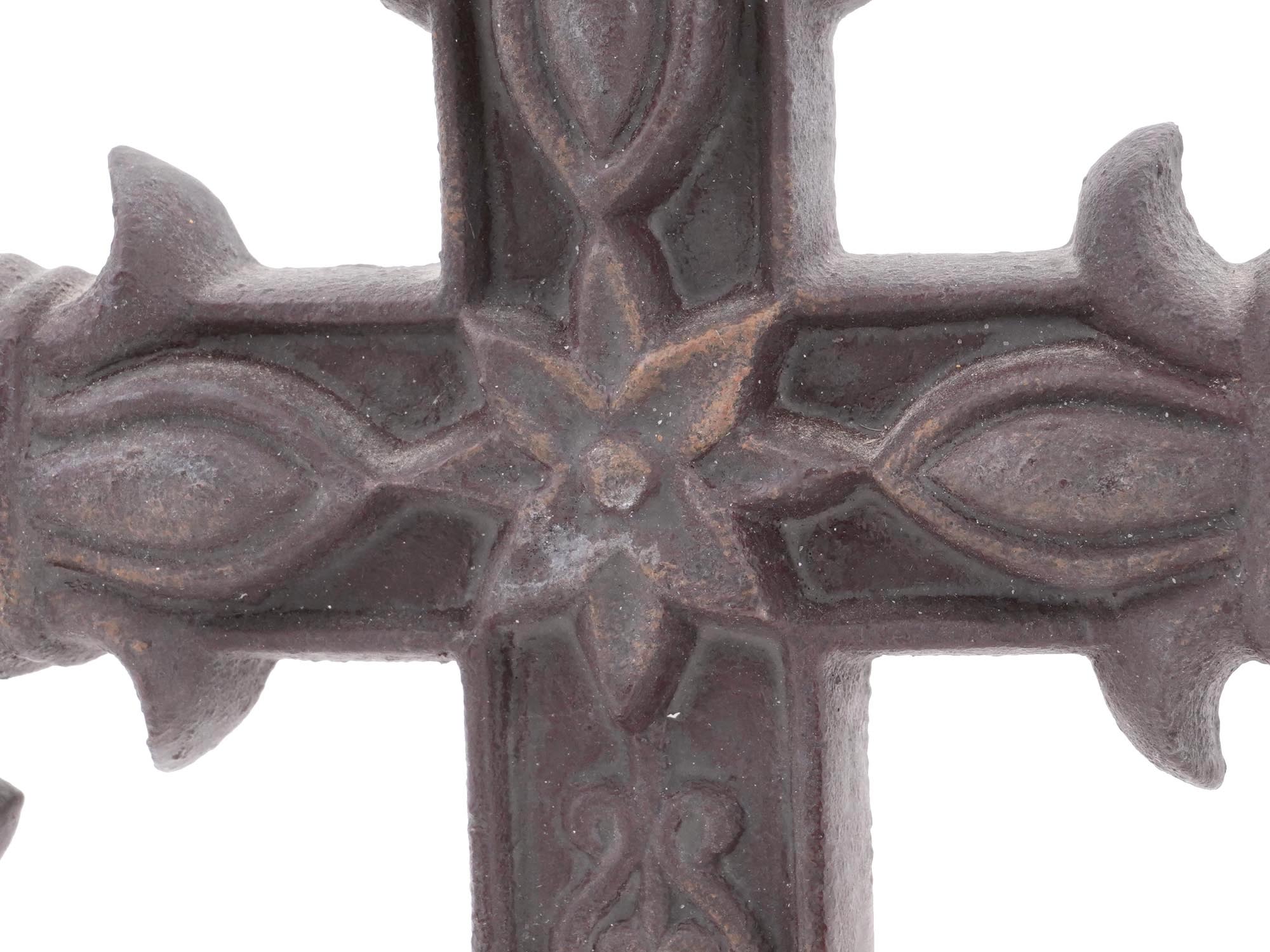 VINTAGE CHRISTIAN IRON CAST FLEUR DE LIS CROSS PIC-2