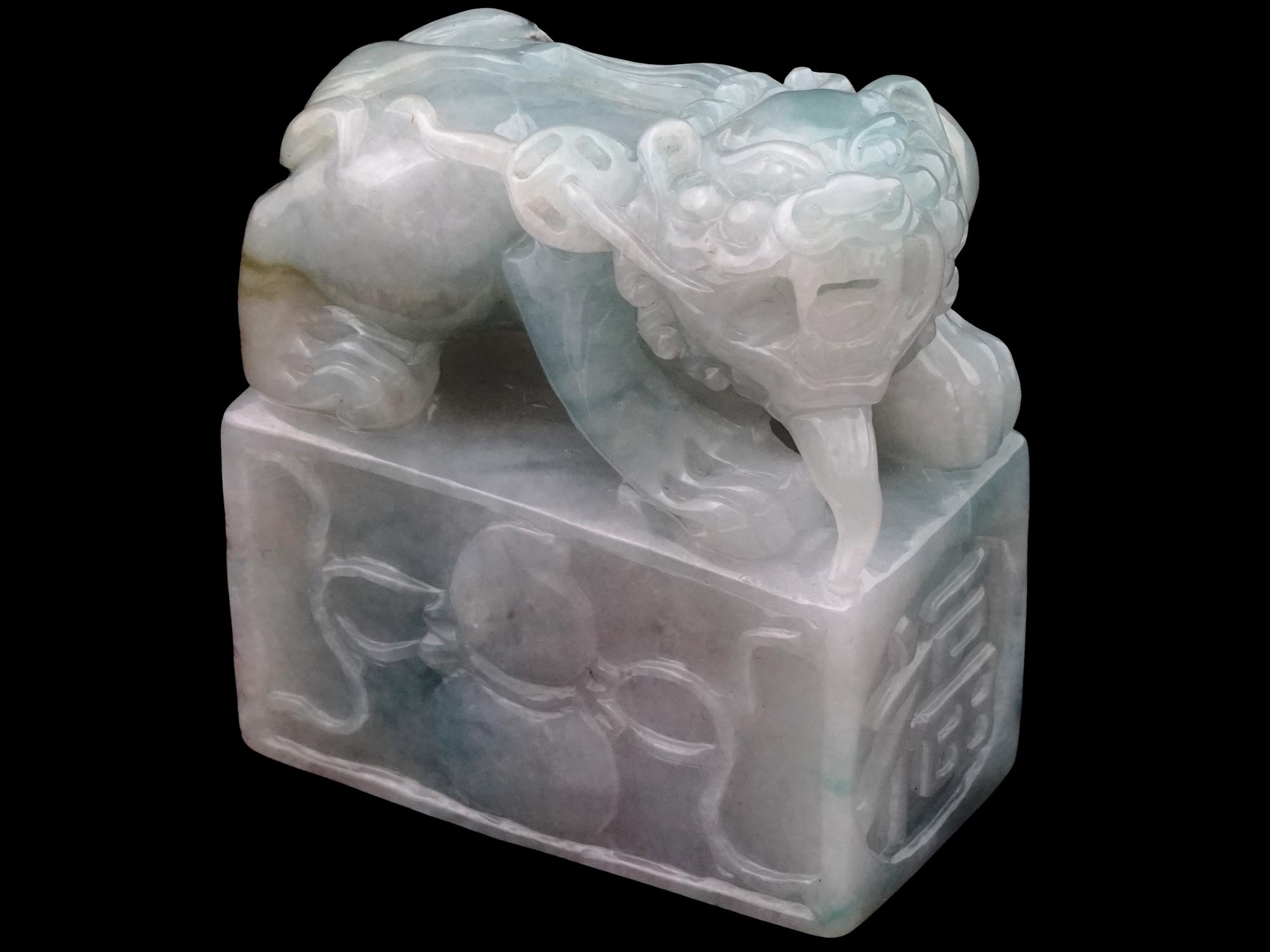 ANTIQUE CHINESE DOG HAND CARVED WHITE JADE SEAL PIC-0