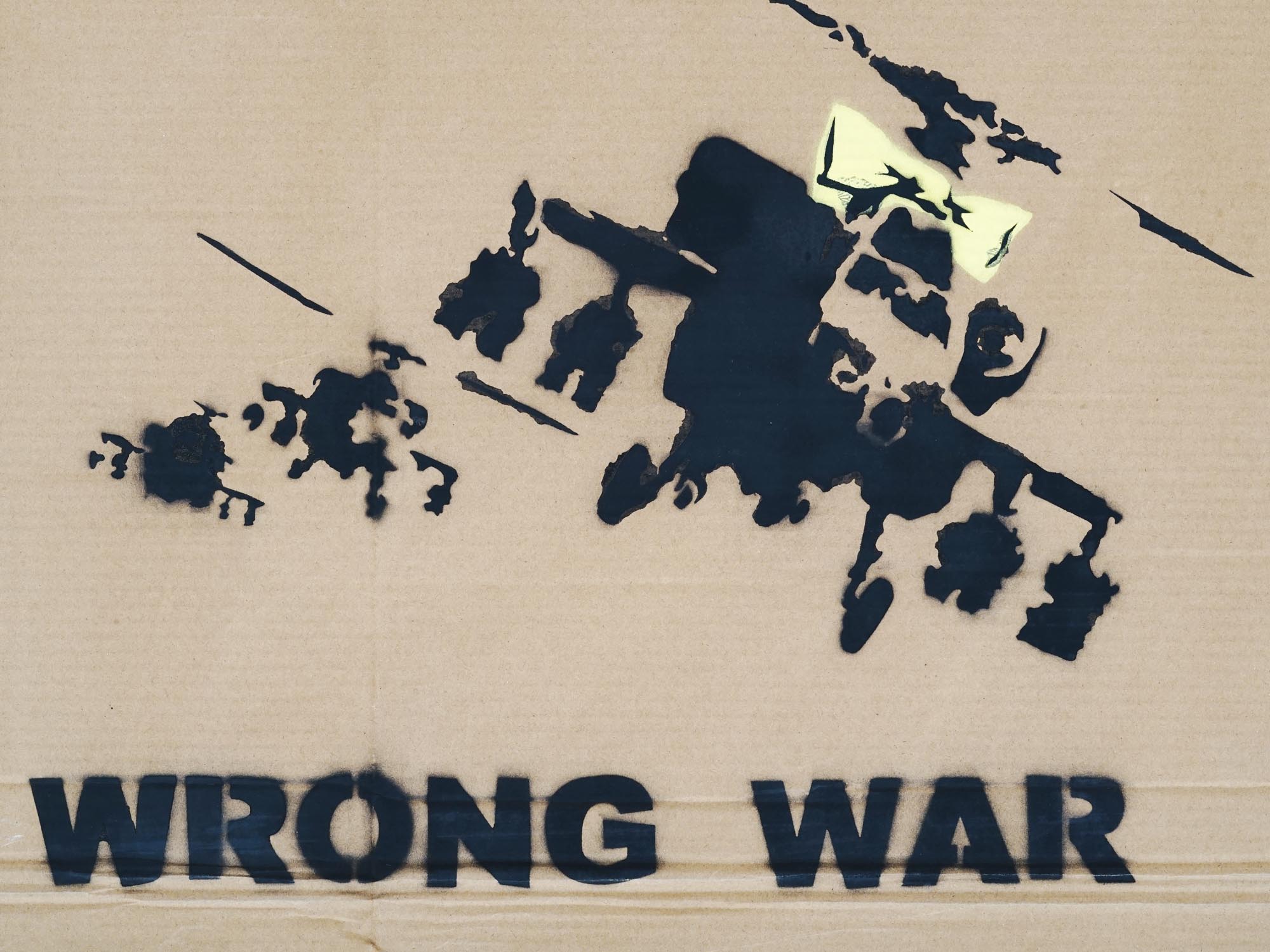 ENGLISH WRONG WAR STENCIL ON CARDBOARD BY BANKSY PIC-2