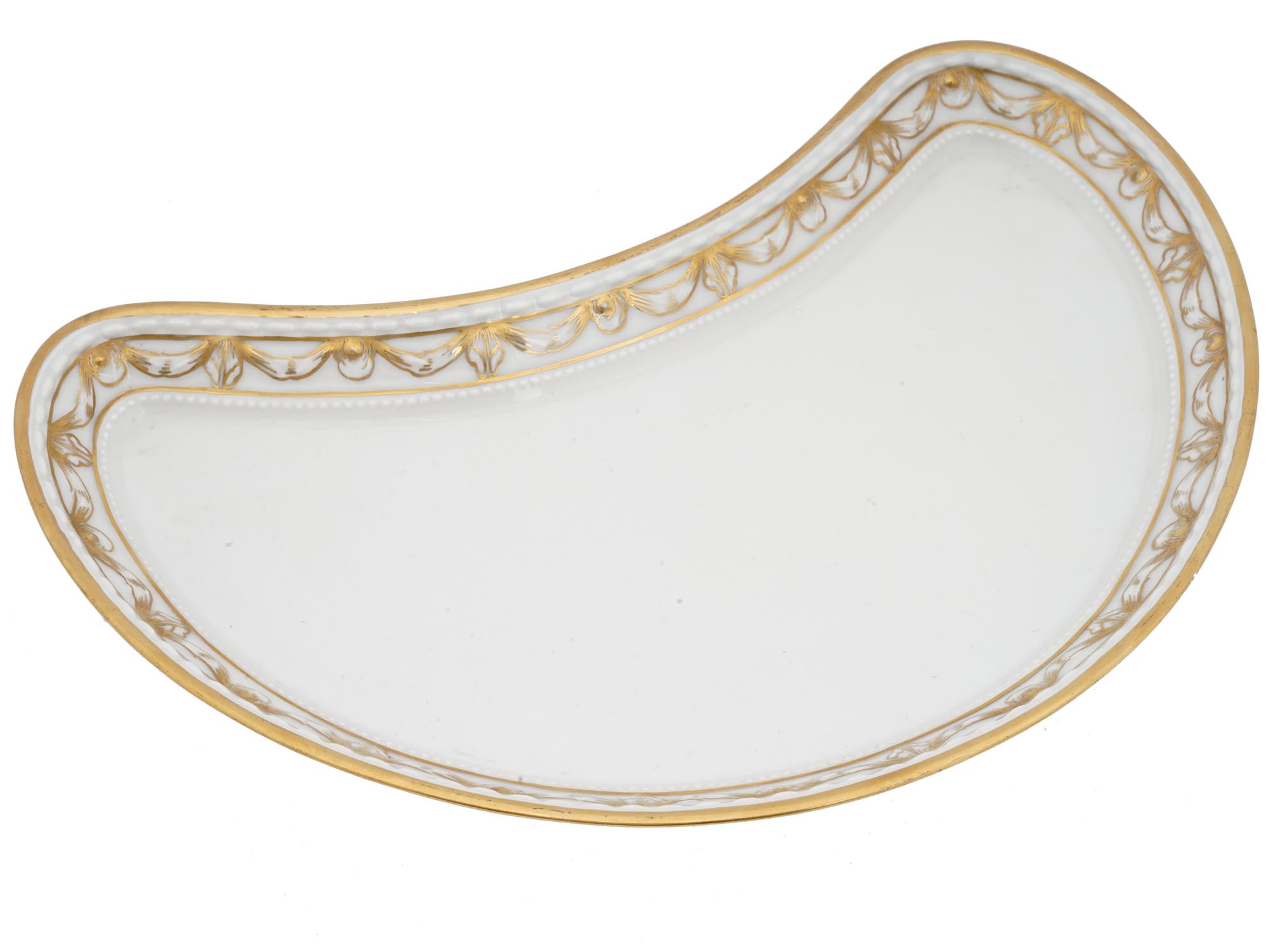 KPM BERLIN CRESCENT SHAPED PORCELAIN SALAD PLATE PIC-0