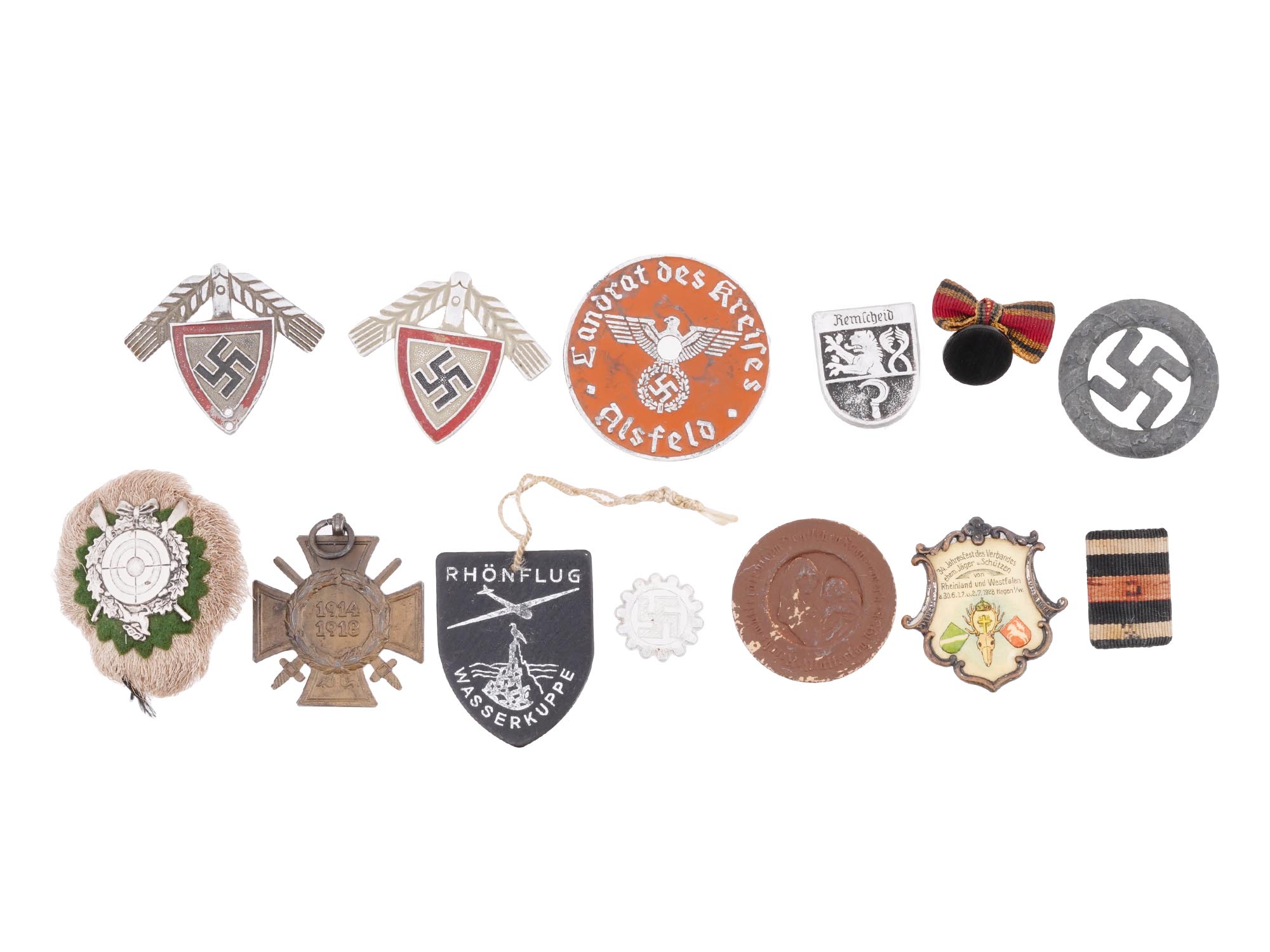 WWI AND WWII NAZI GERMAN BADGES AND MEDALS PIC-0